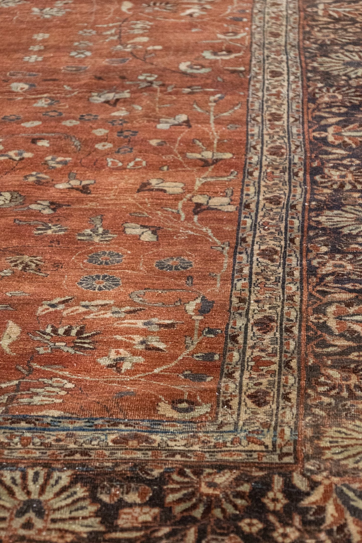 Vintage Ferahan Sarouk Handwoven Traditional Rug, J75393
