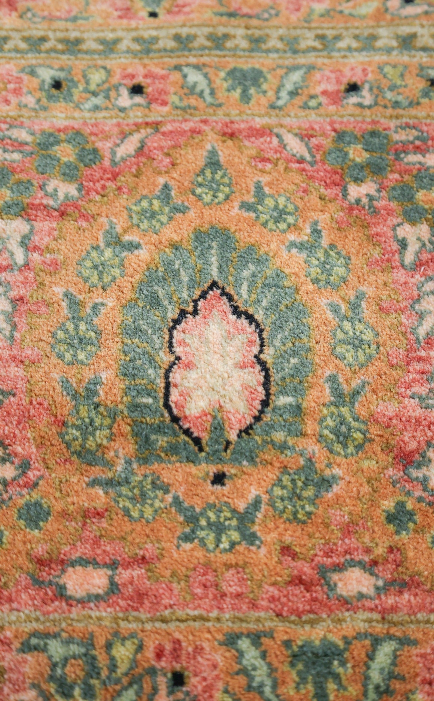 Haji Jalili Handwoven Traditional Rug, 79139