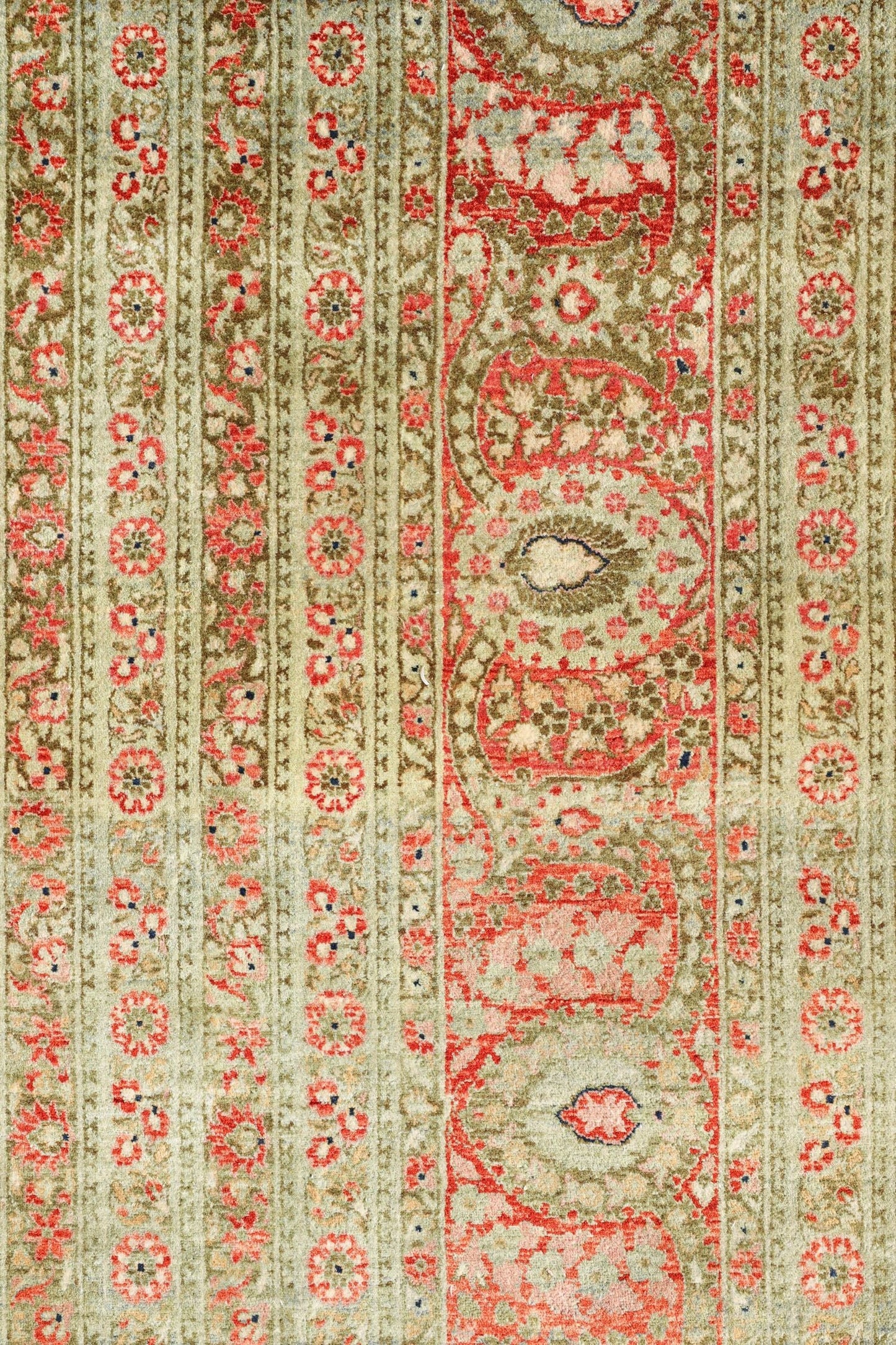 Haji Jalili Handwoven Traditional Rug, 80056