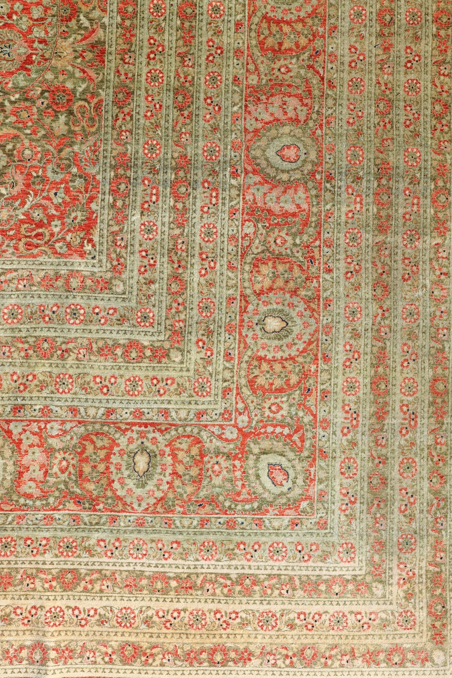 Haji Jalili Handwoven Traditional Rug, 80056