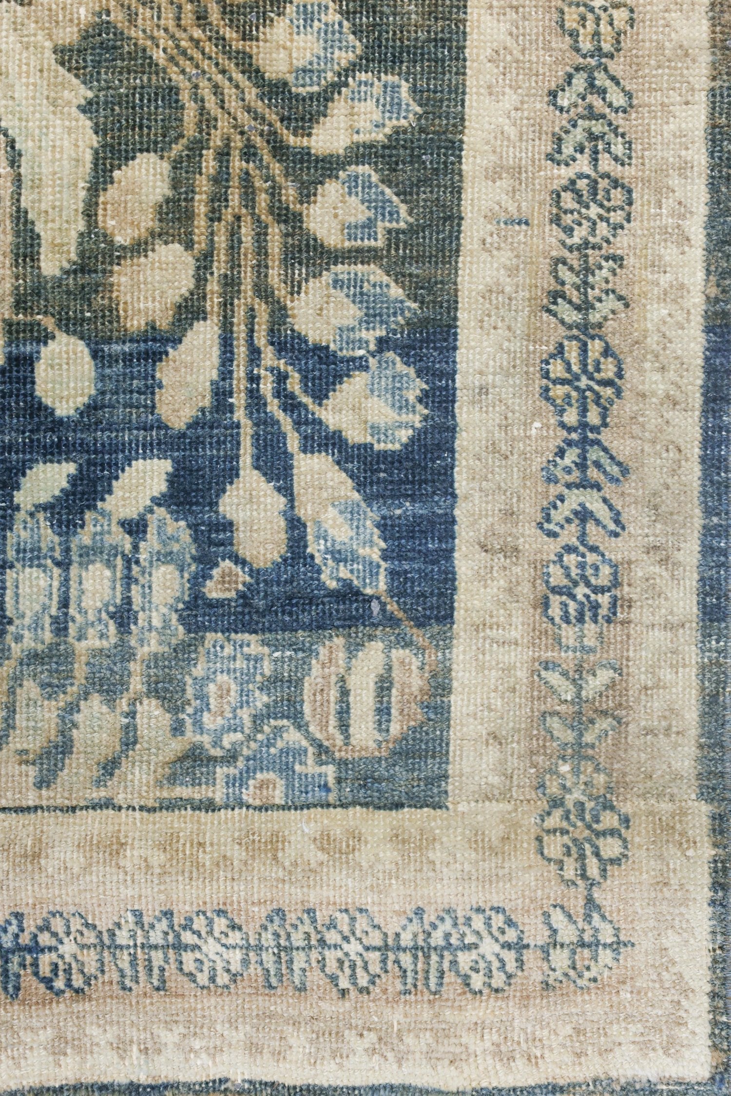 Vintage Hamadan Handwoven Traditional Rug, J73414