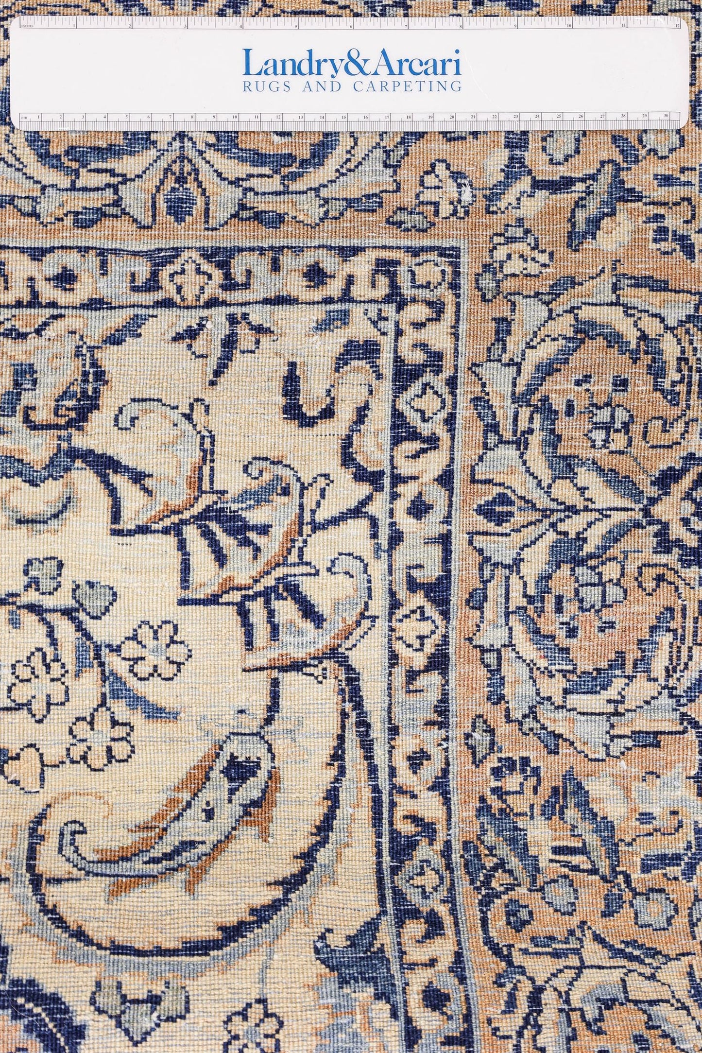 Vintage Isfahan Handwoven Traditional Rug, J79410