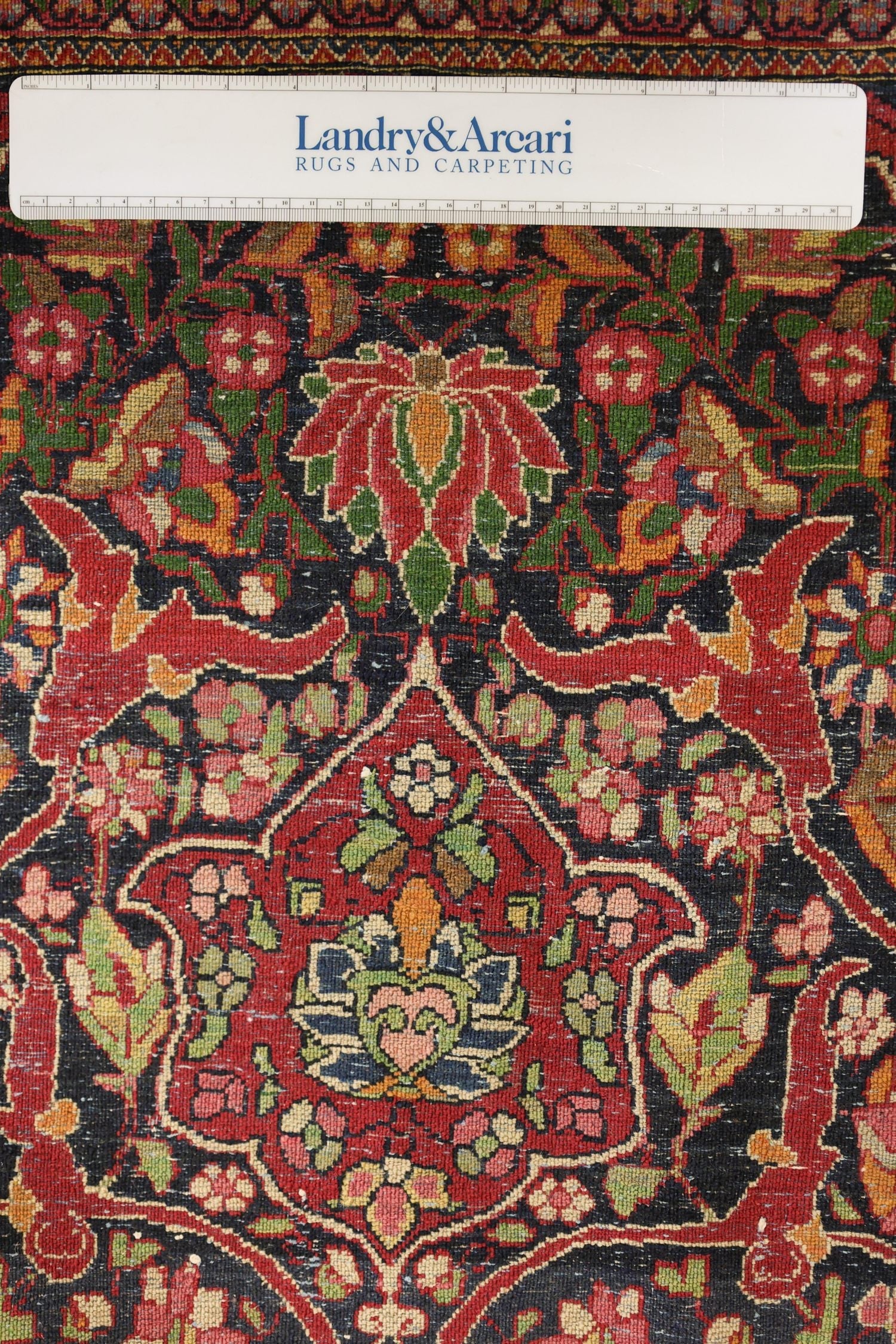 Antique Isphahan Handwoven Traditional Rug, J71266