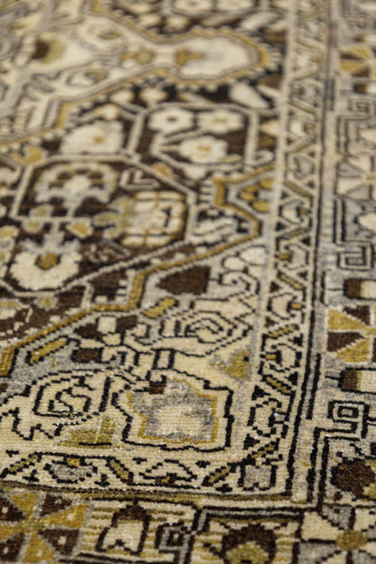 Antique Jozan Sarouk Handwoven Traditional Rug, J86426