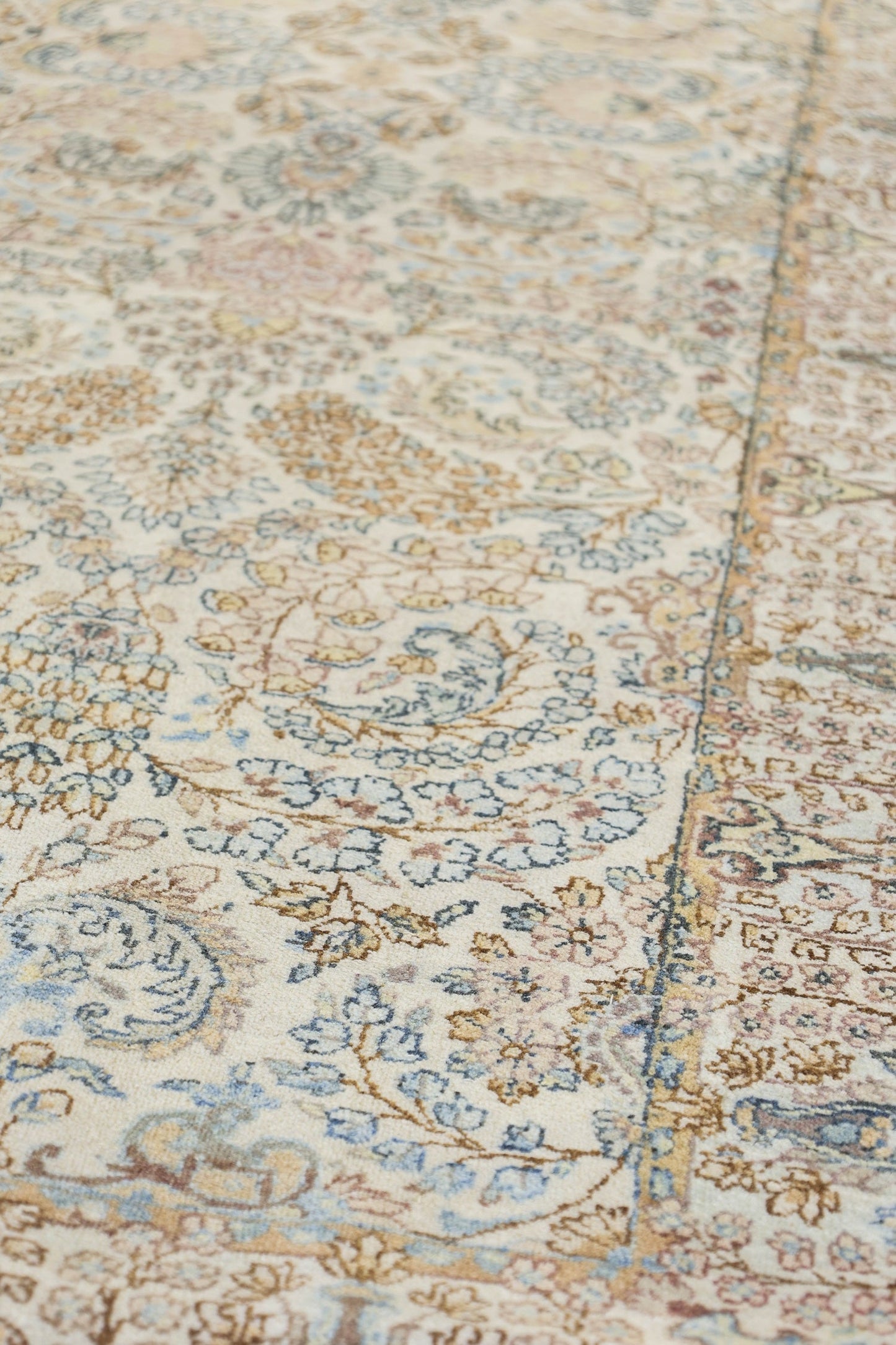Vintage Kerman Handwoven Traditional Rug, J79407