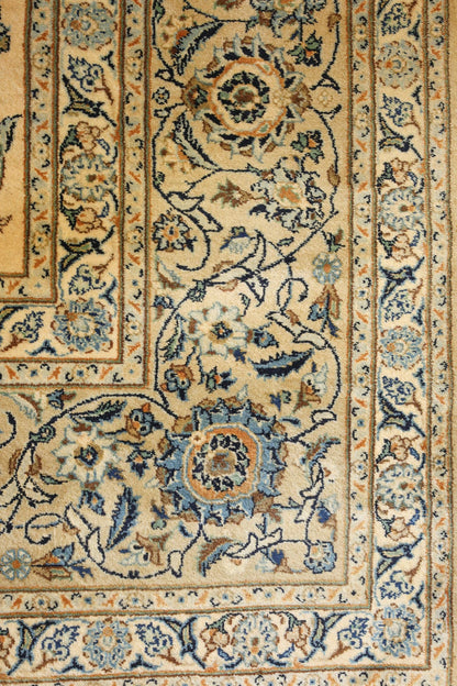 Antique Keshan Handwoven Traditional Rug, J71971