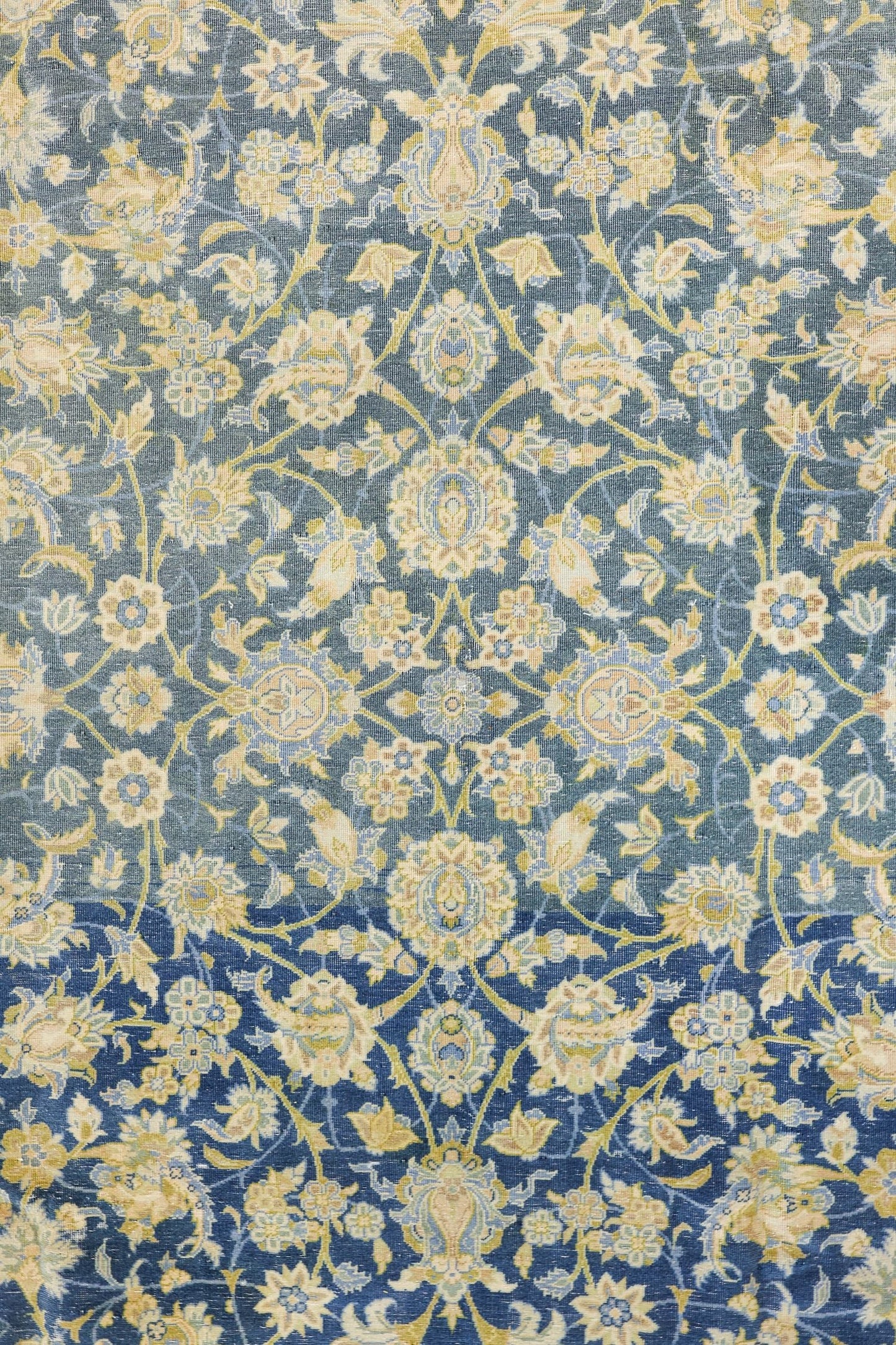 Vintage Keshan Handwoven Traditional Rug, J79401