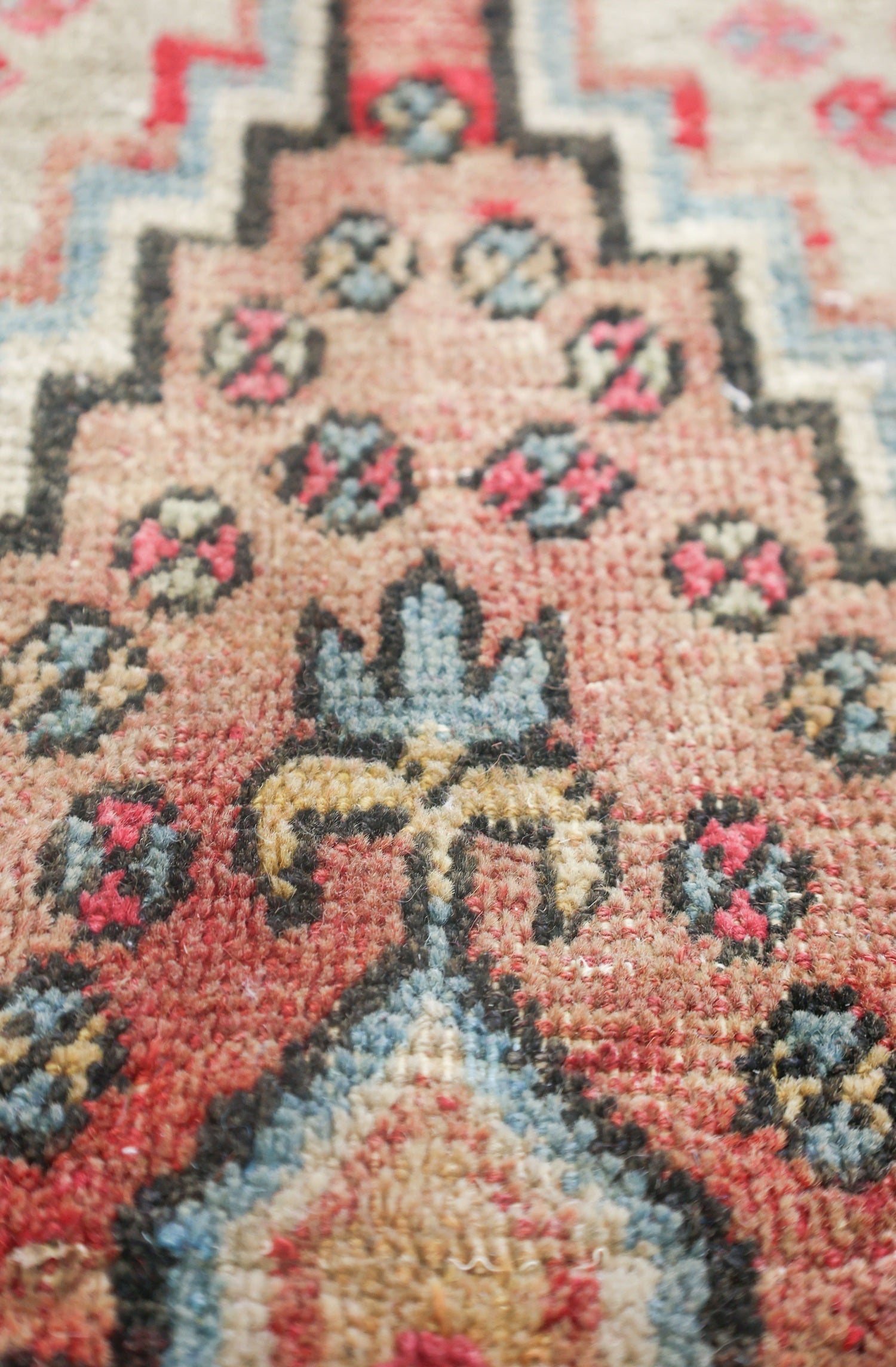 Vintage Khotan Handwoven Traditional Rug, J72401