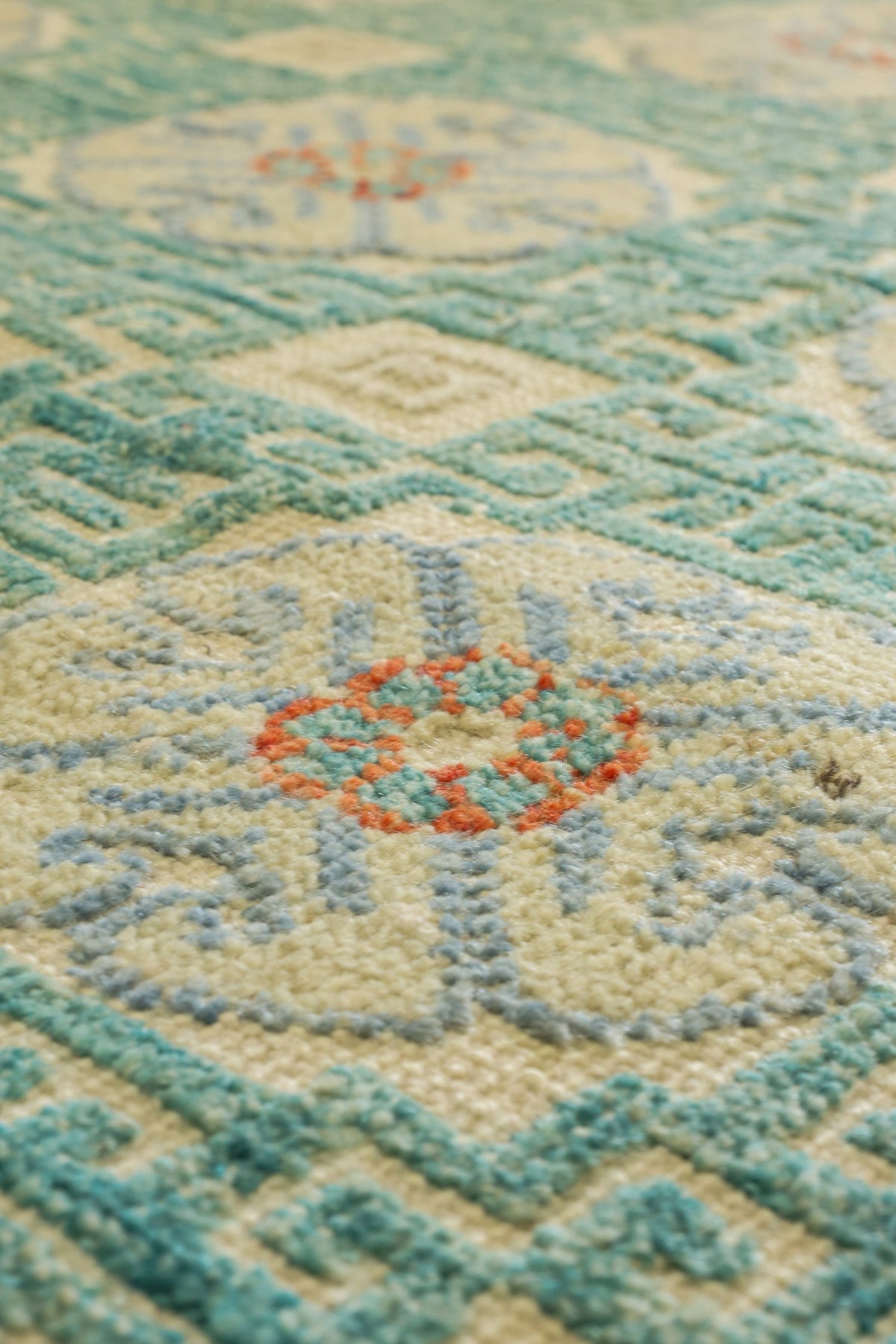 Khotan Handwoven Traditional Rug, J80980