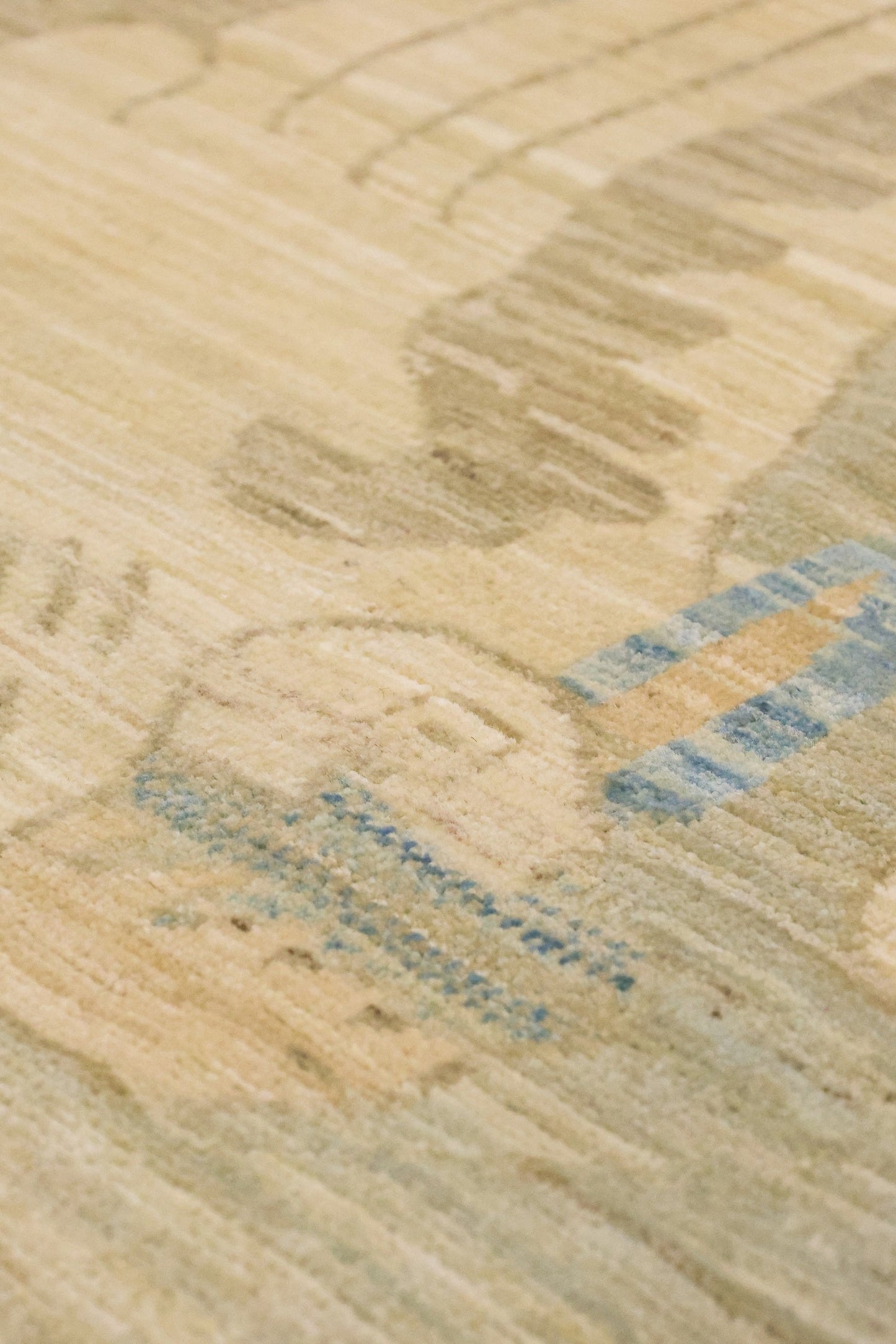 Khotan Handwoven Traditional Rug, J81400