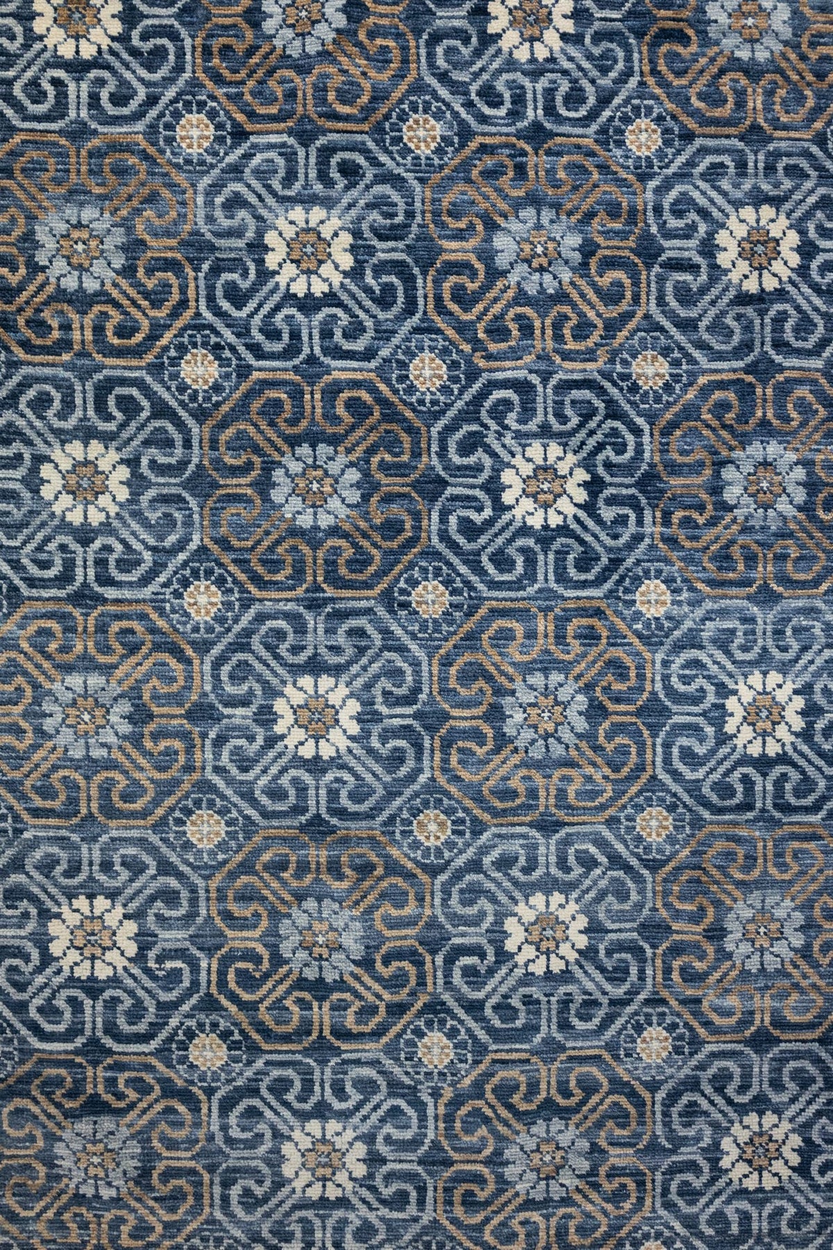 Khotan Handwoven Traditional Rug, J88123