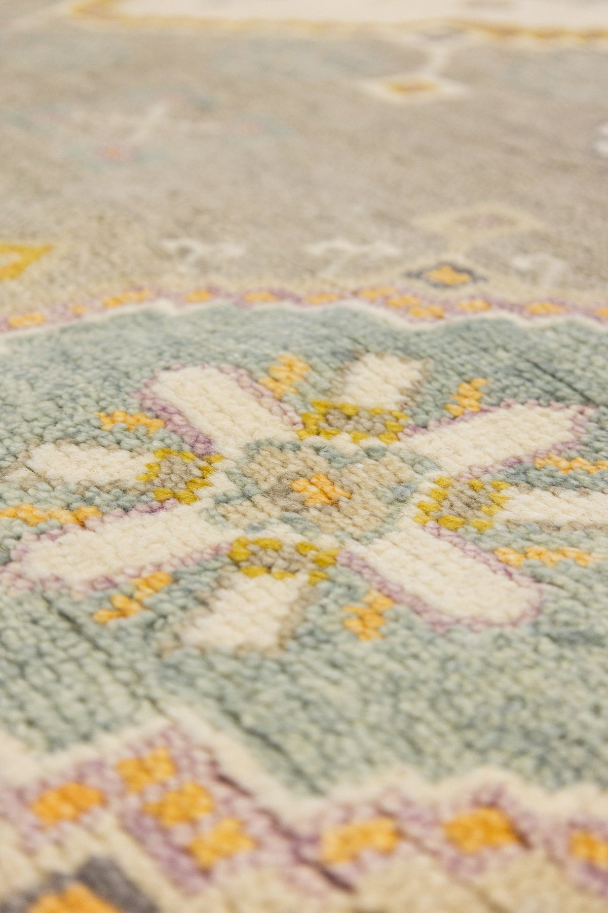 Khotan Handwoven Traditional Rug, J88134