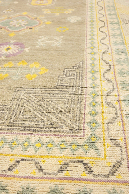 Khotan Handwoven Traditional Rug, J88135