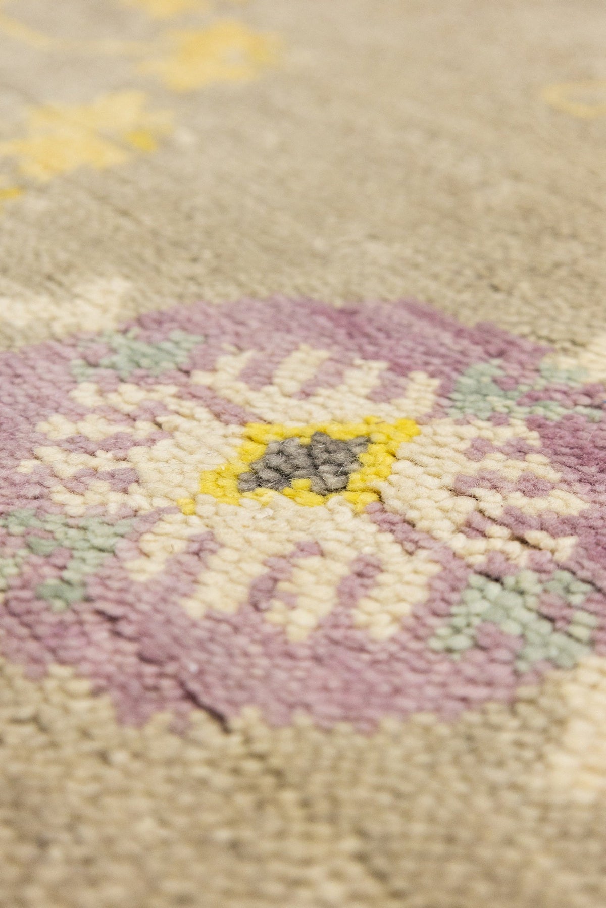 Khotan Handwoven Traditional Rug, J88135