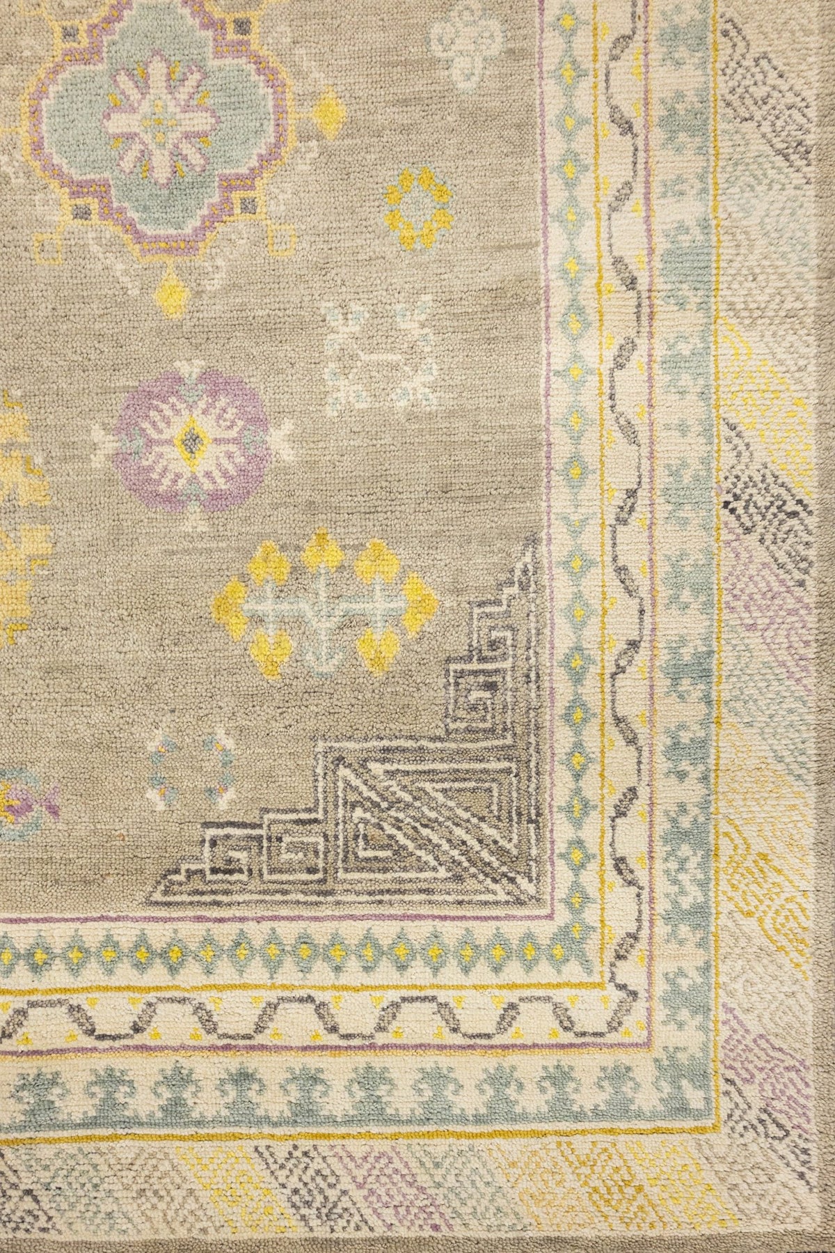 Khotan Handwoven Traditional Rug, J88135