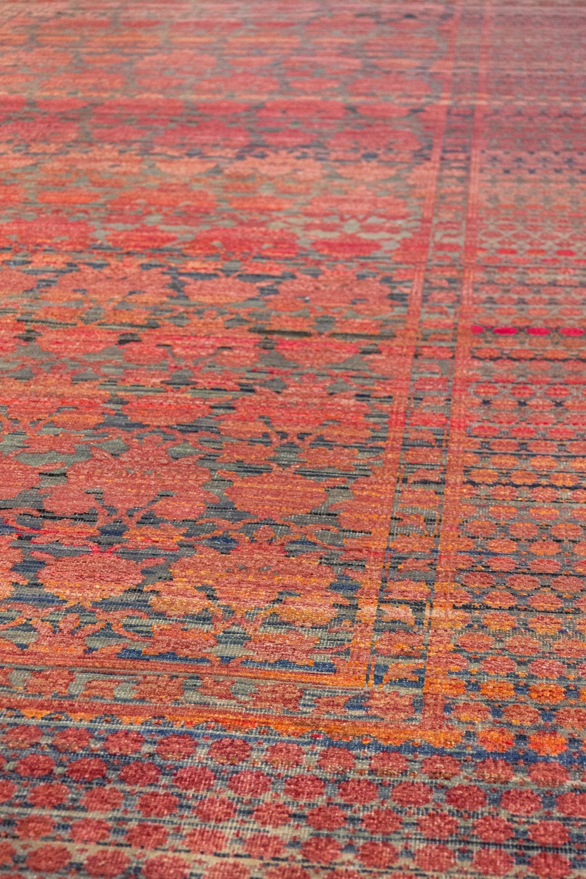 Khotan Handwoven Traditional Rug, J88469