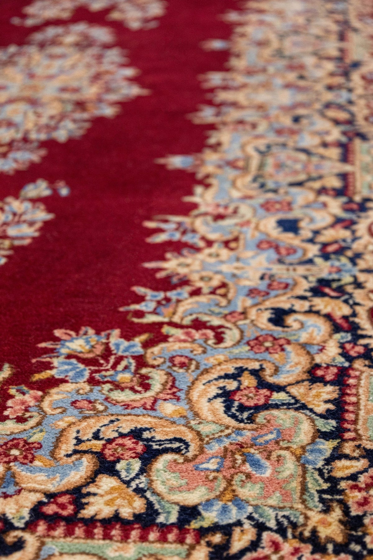 Antique Kirman Handwoven Traditional Rug, T87036