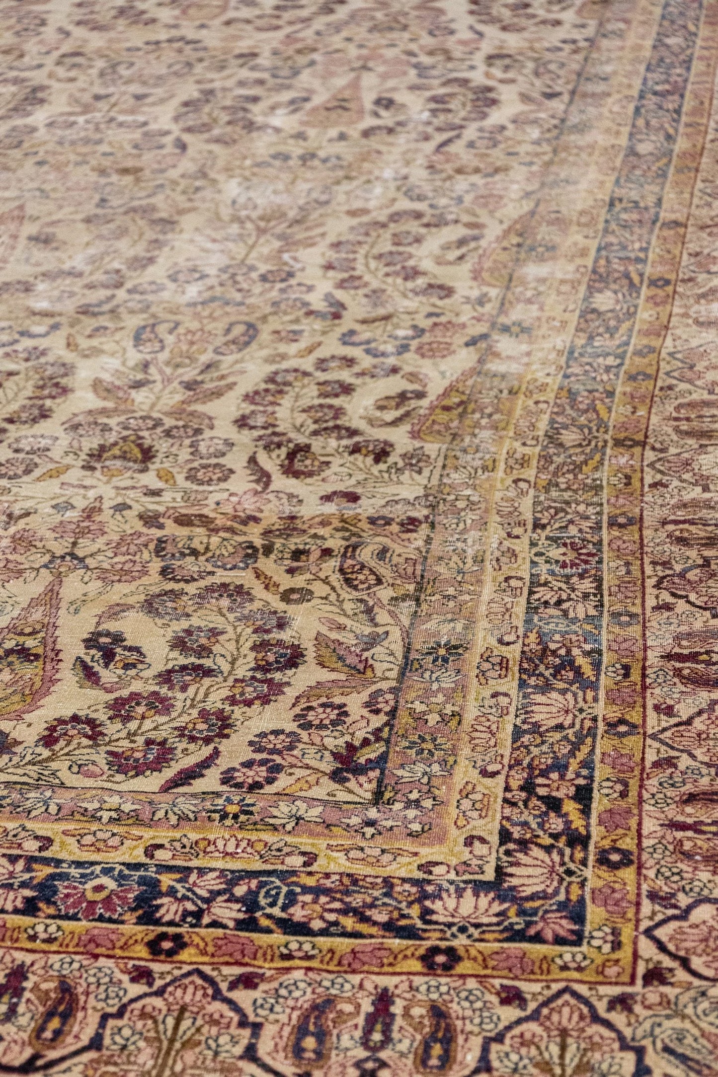Vintage Lavar Kerman Handwoven Traditional Rug, J86575