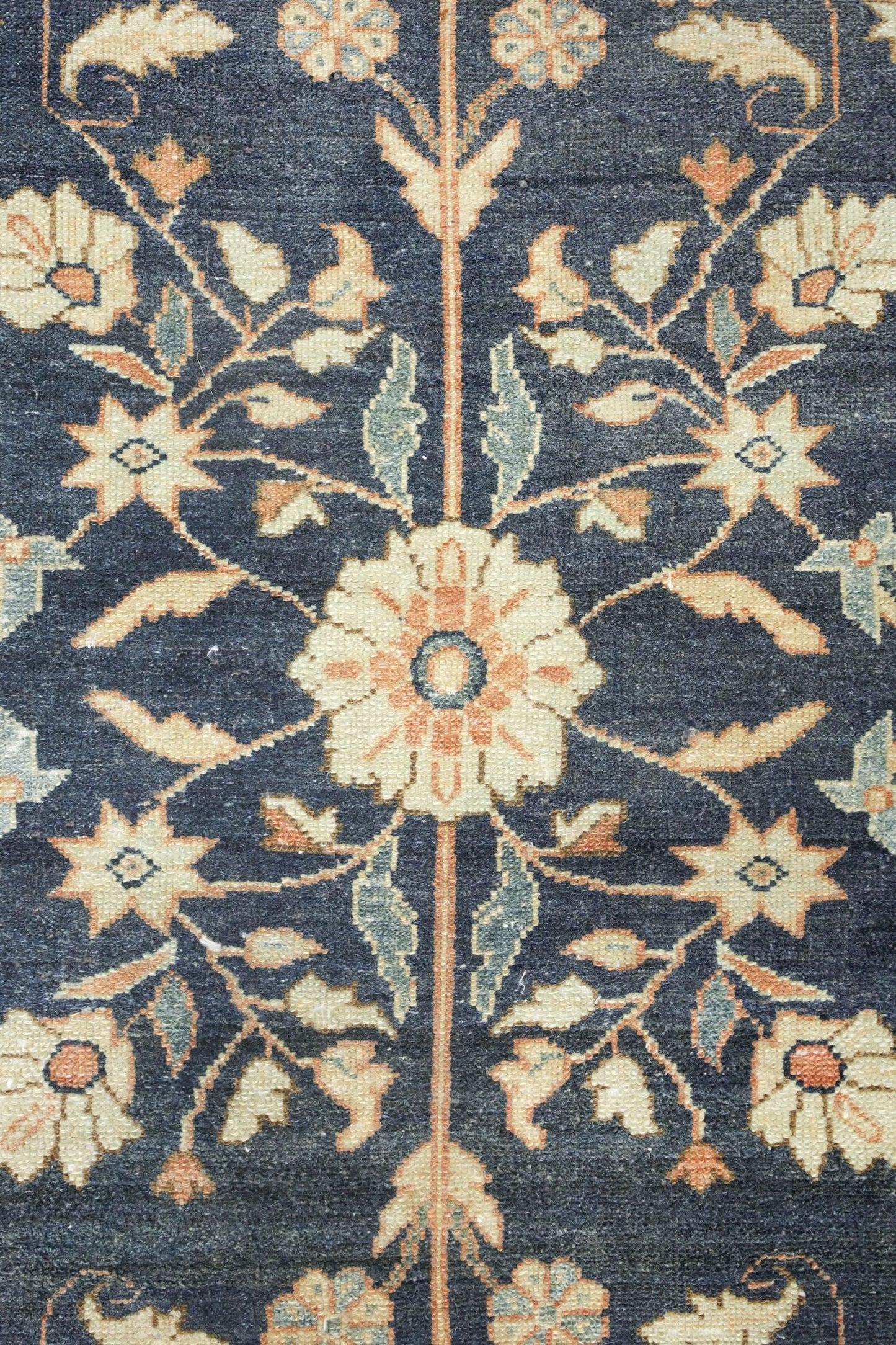 Vintage Lilihan Handwoven Traditional Rug, J73365