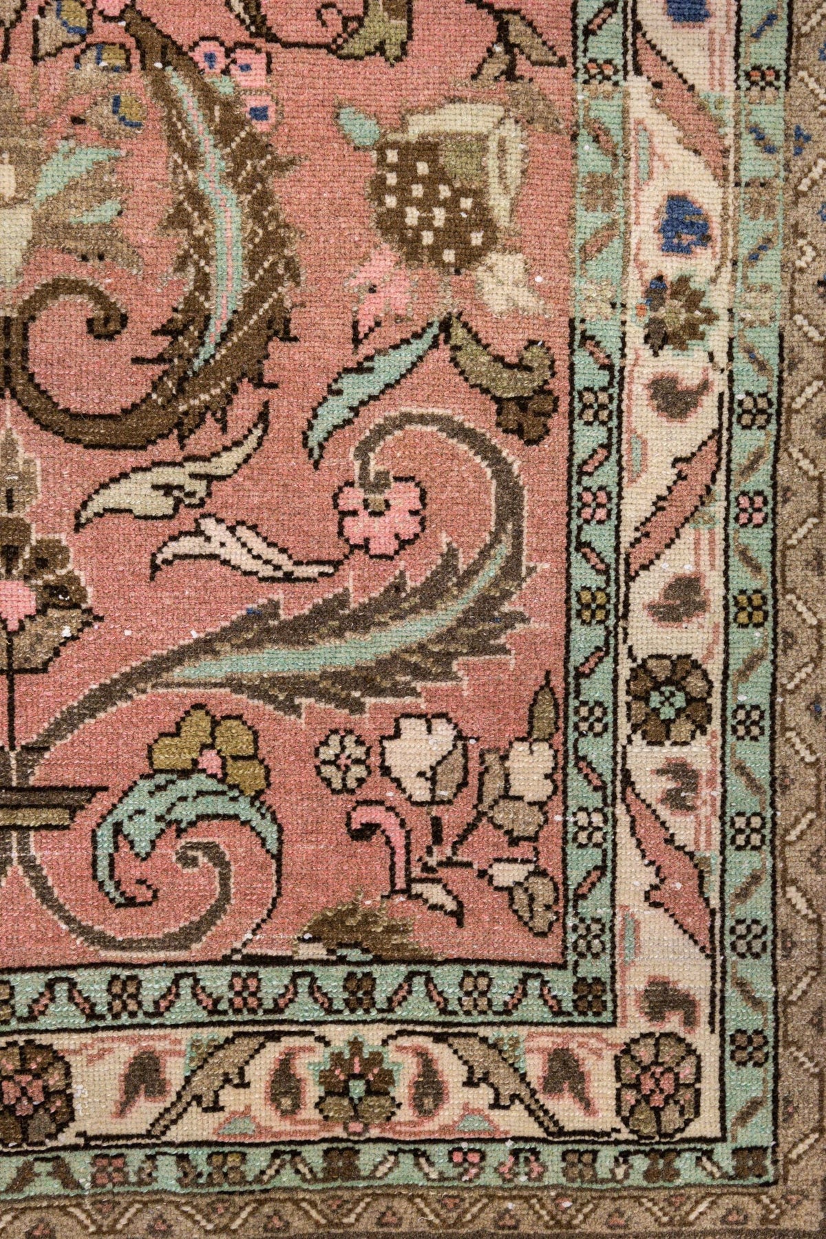 Lilihan Handwoven Traditional Rug, J86541