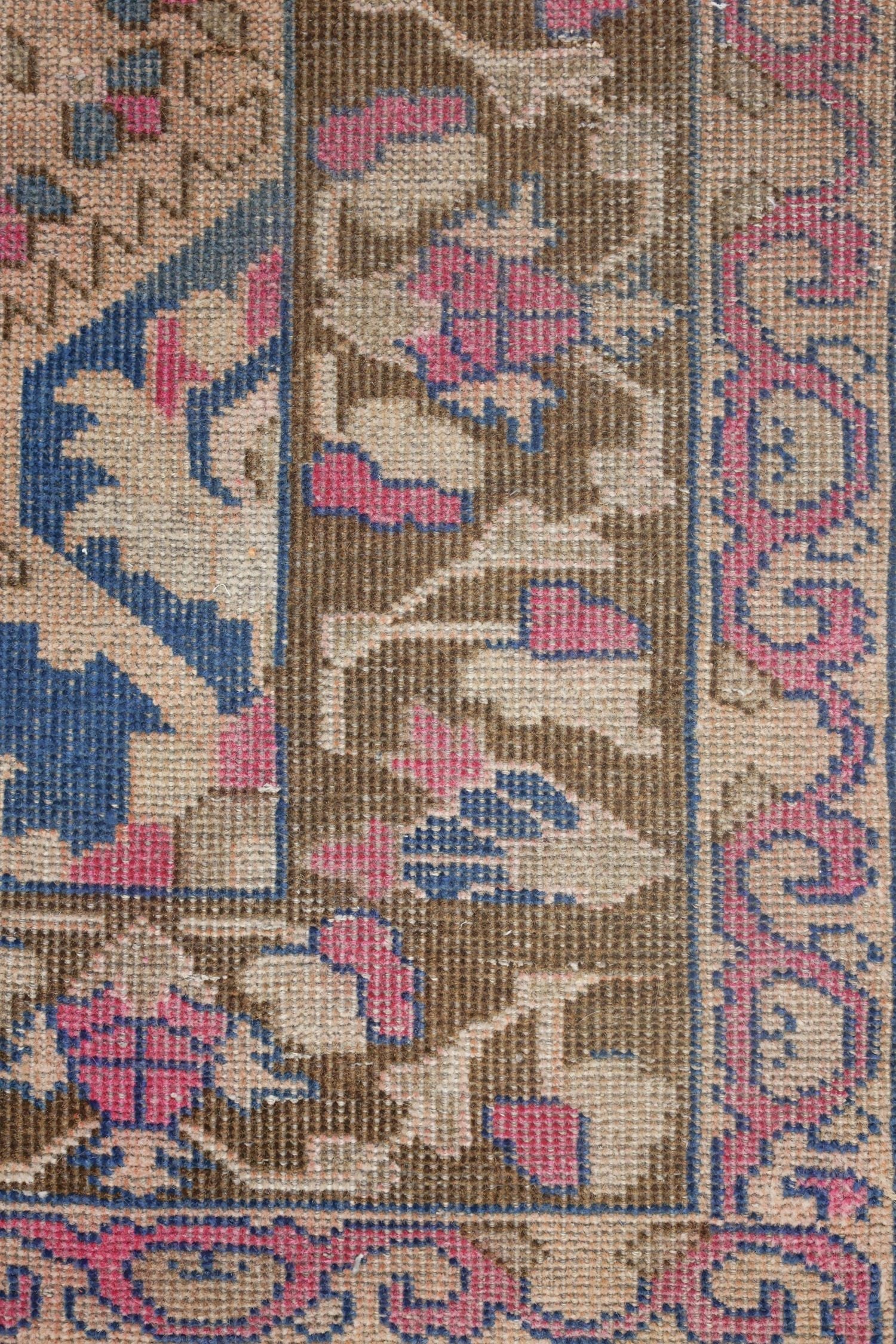Vintage Mahal Handwoven Traditional Rug, J72546