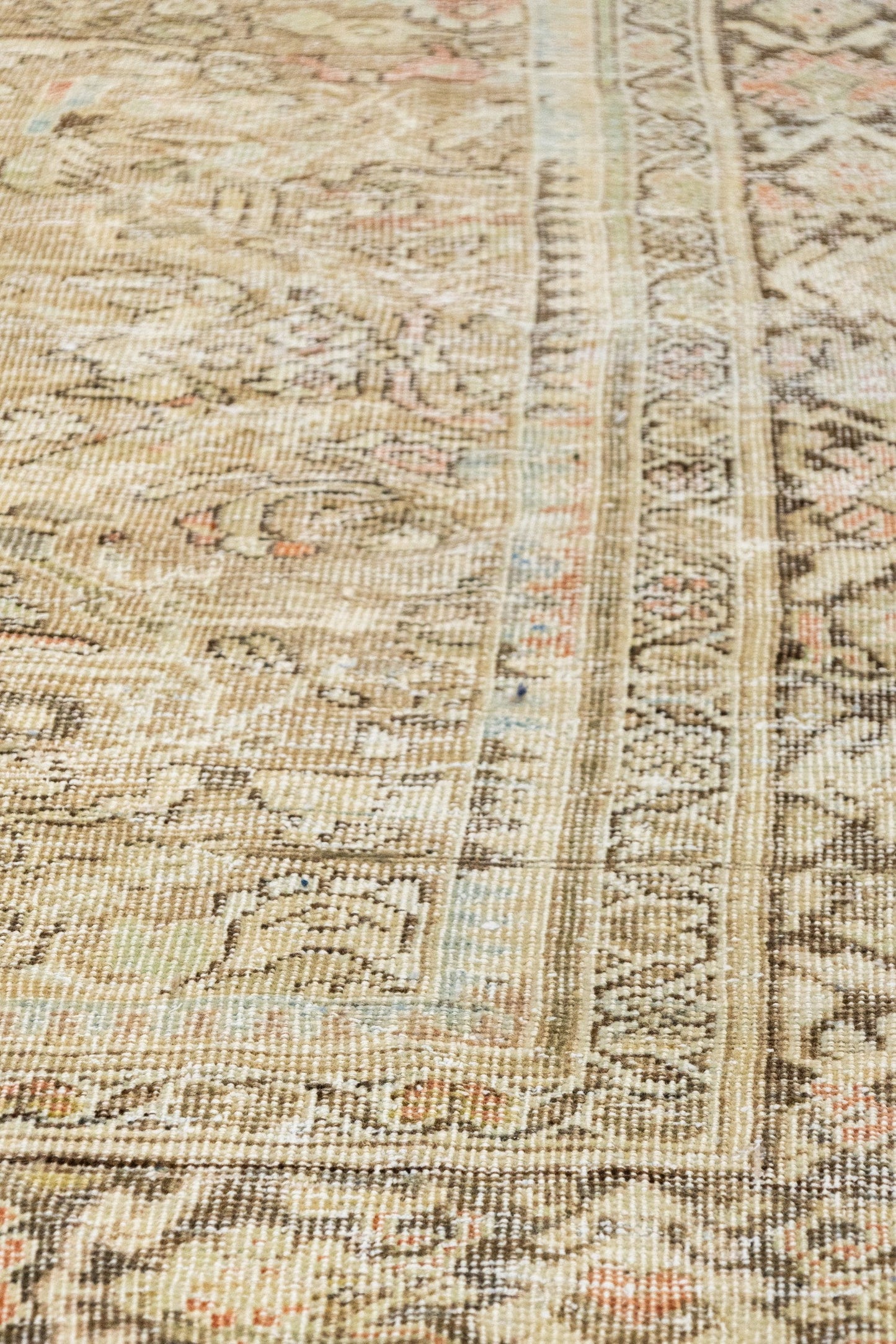 Vintage Mahal Handwoven Traditional Rug, J87234