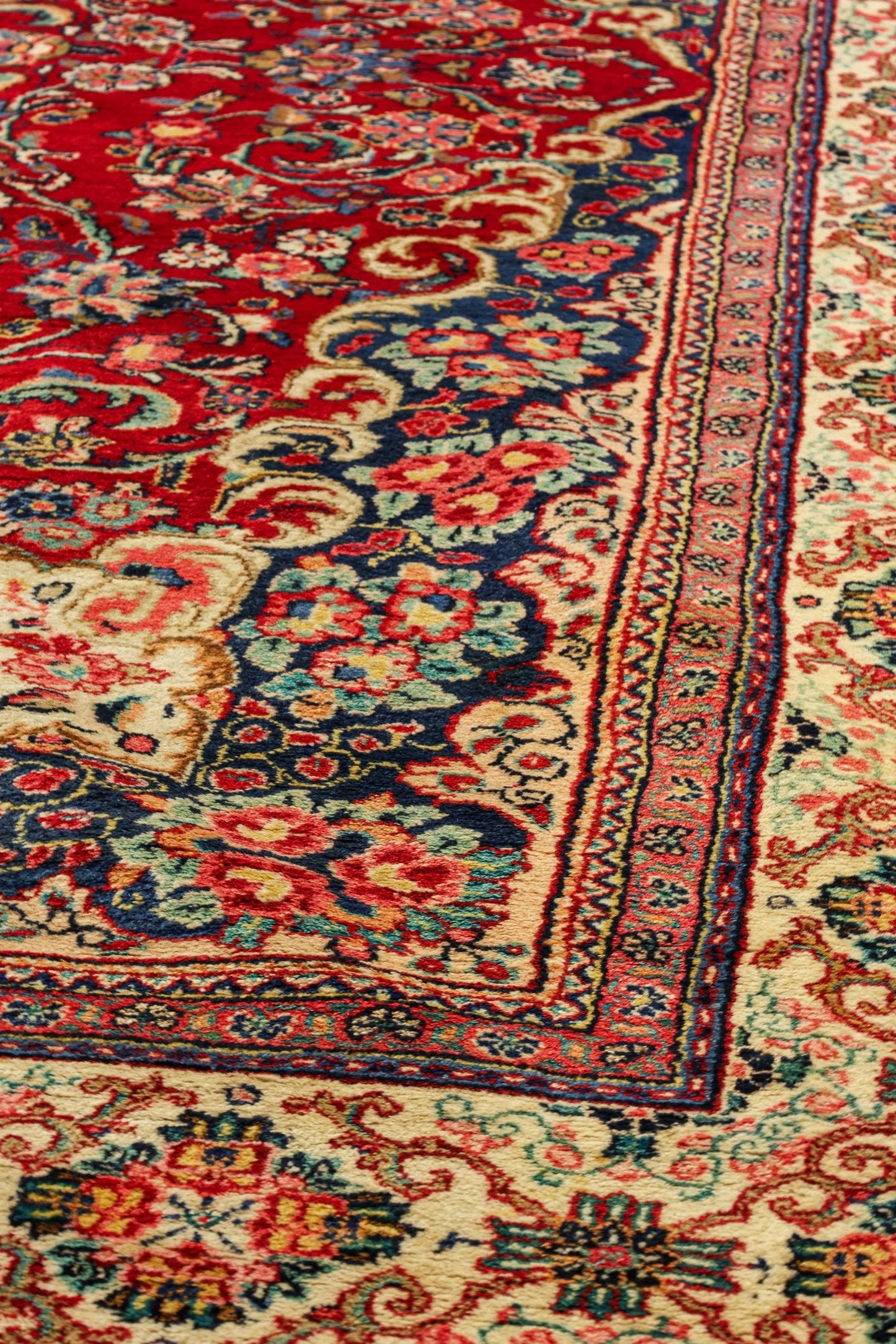 Vintage Mahal Sarouk Handwoven Traditional Rug, J81133