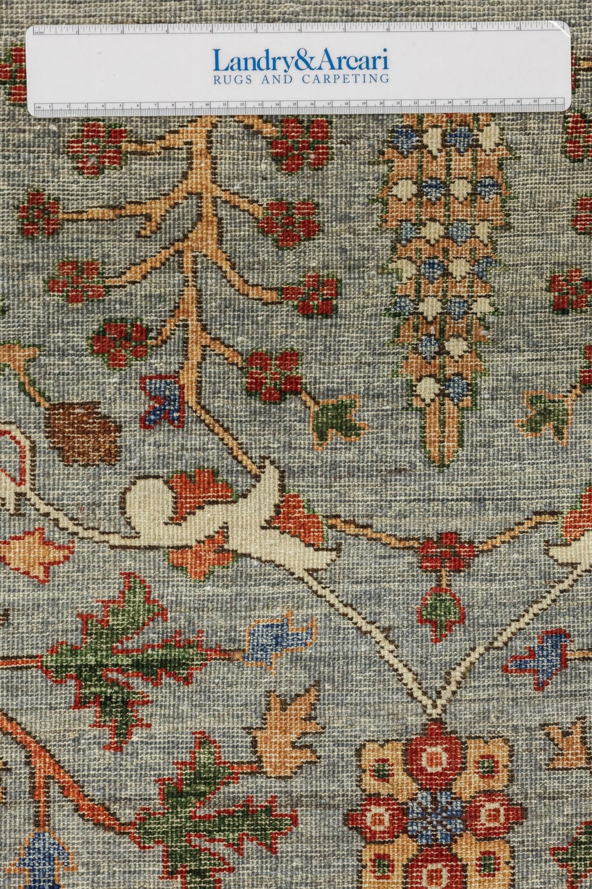 Moghul Handwoven Traditional Rug, J81054