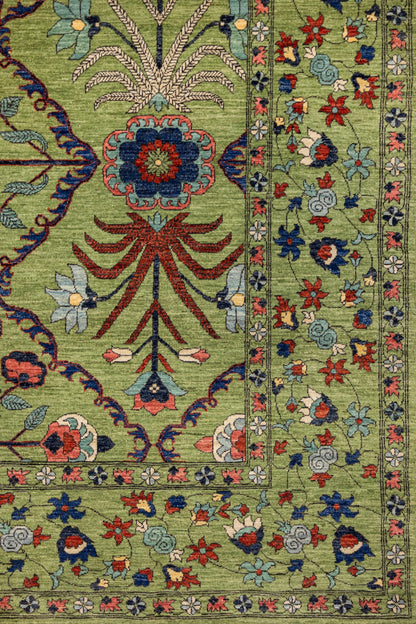 Moghul Handwoven Traditional Rug, J87121