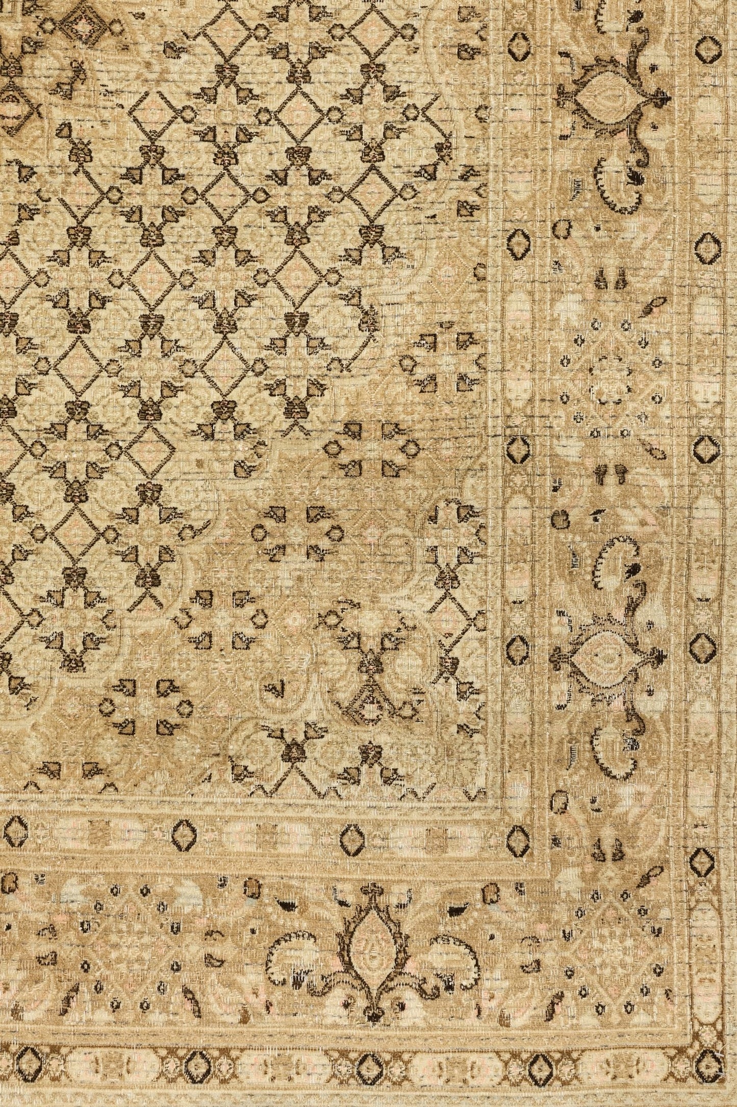 Vintage Mood Handwoven Traditional Rug, J79966