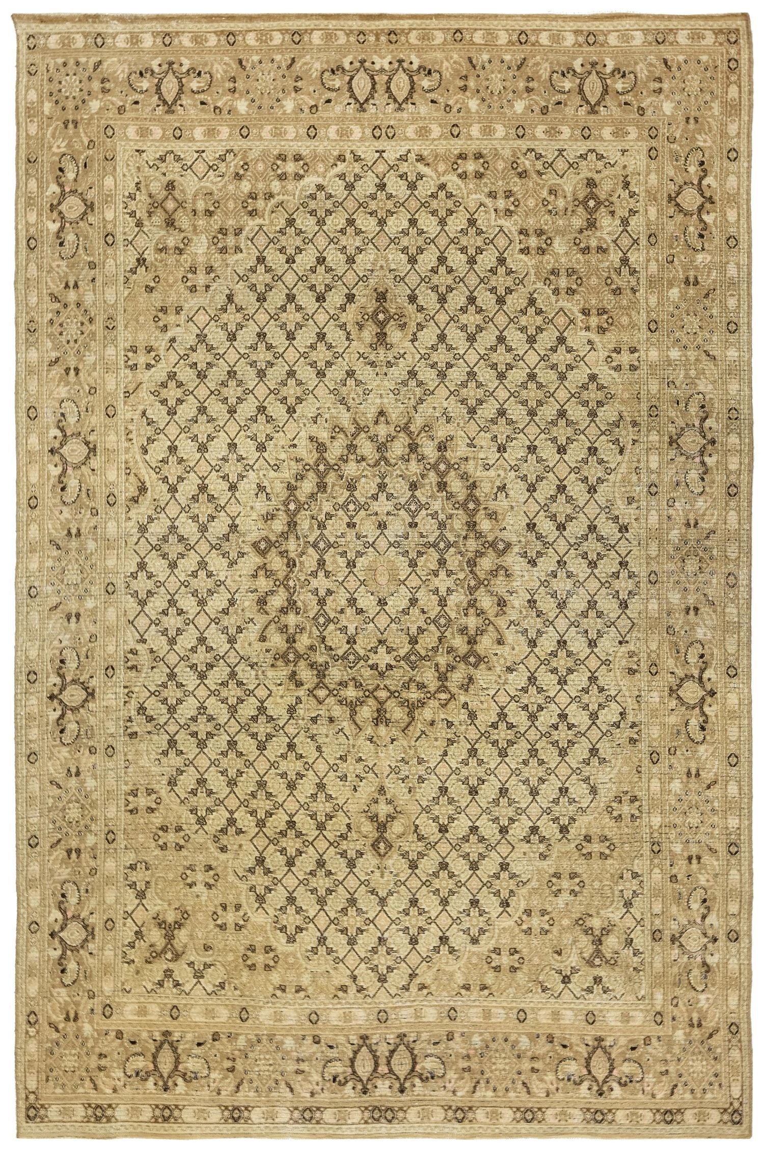 Boxy Traditional Rug Vintage Mood Handwoven Traditional Rug | Landry & Arcari – Landry ...