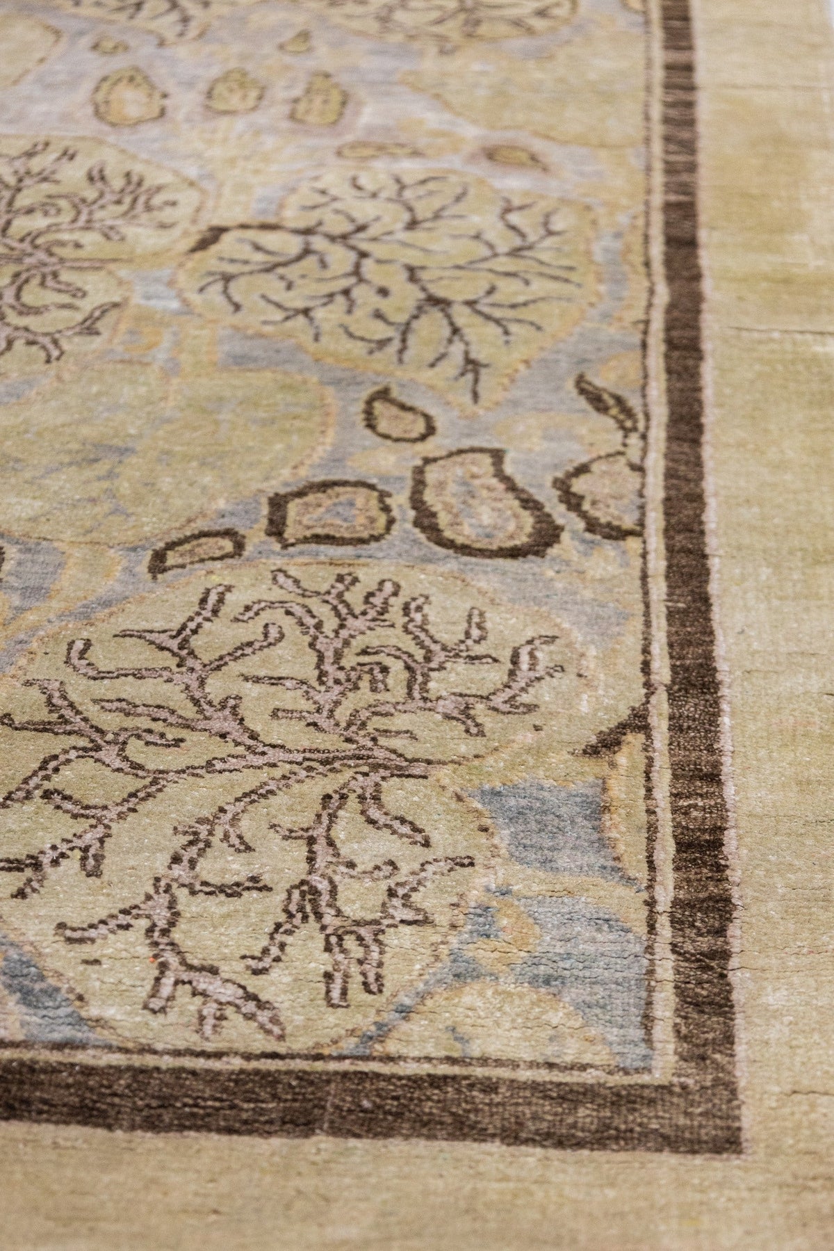 Morris Handwoven Traditional Rug, J88445