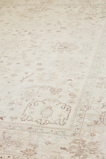 Oushak Handwoven Traditional Rug, 82476