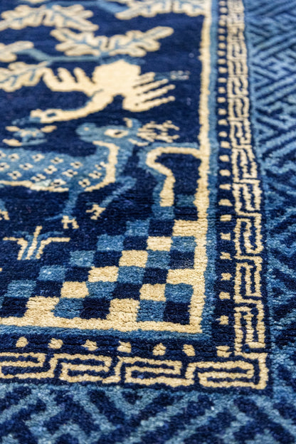 Antique Peking Handwoven Traditional Rug, J87311