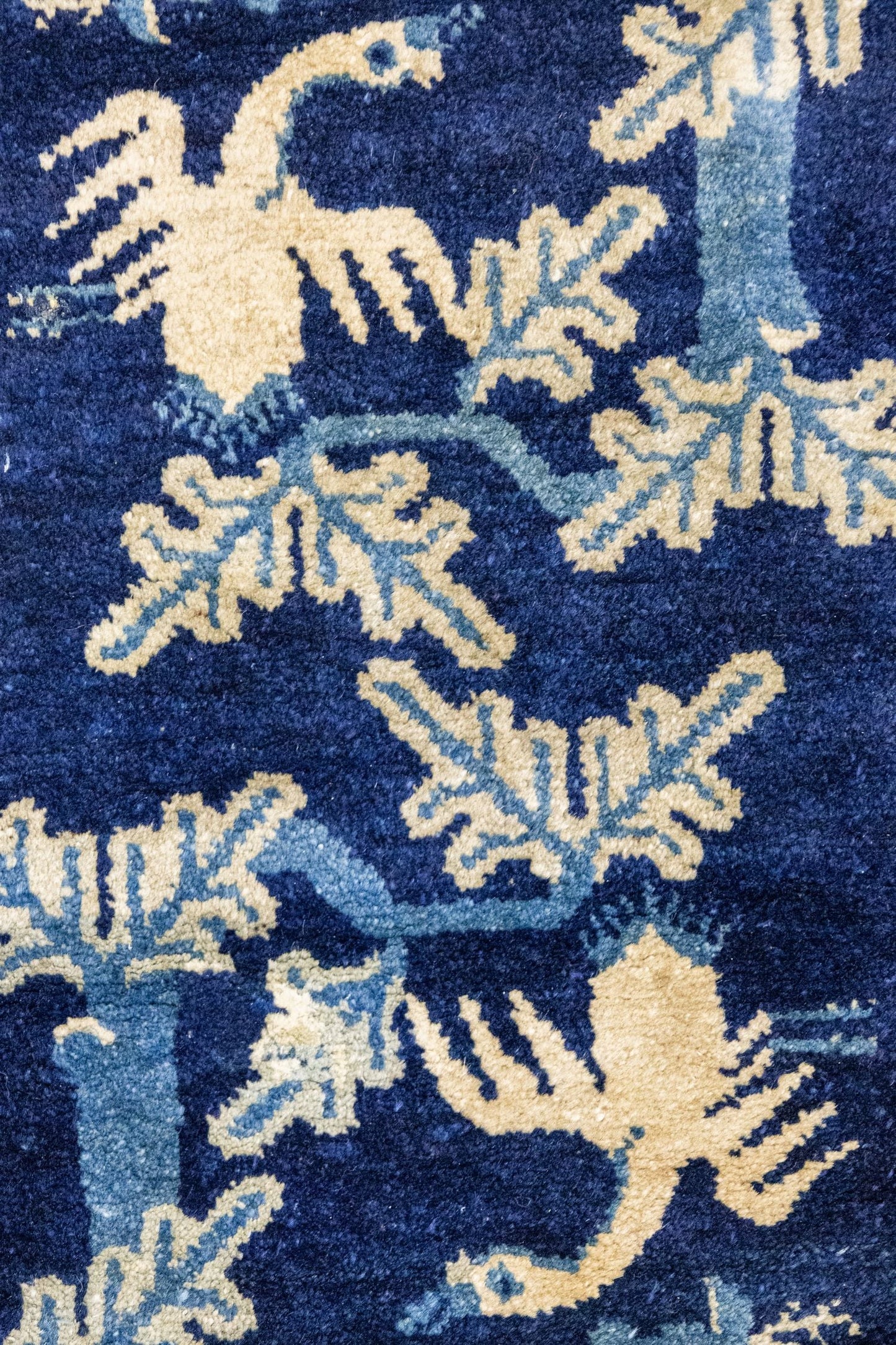 Antique Peking Handwoven Traditional Rug, J87311
