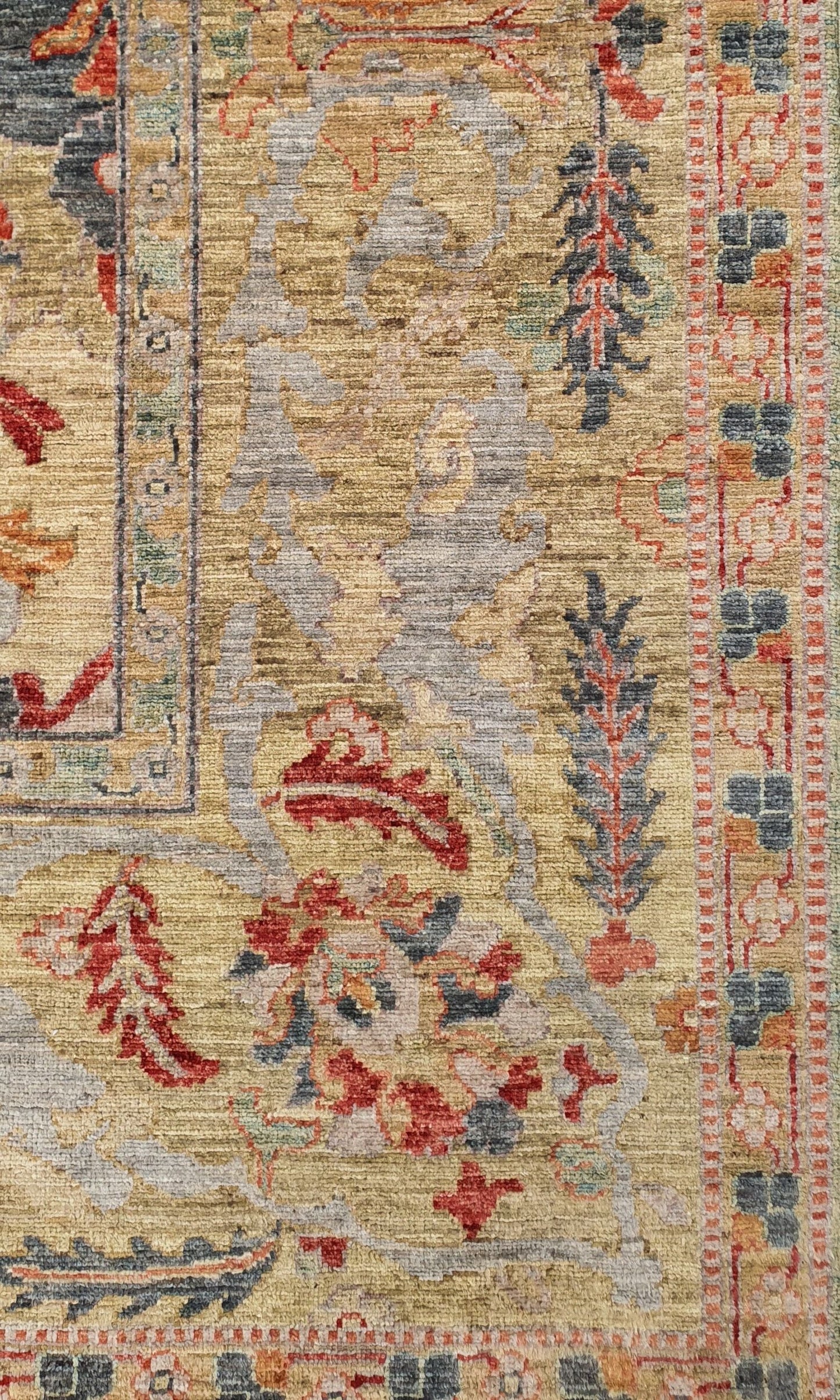 Polonaise Handwoven Traditional Rug, J80212