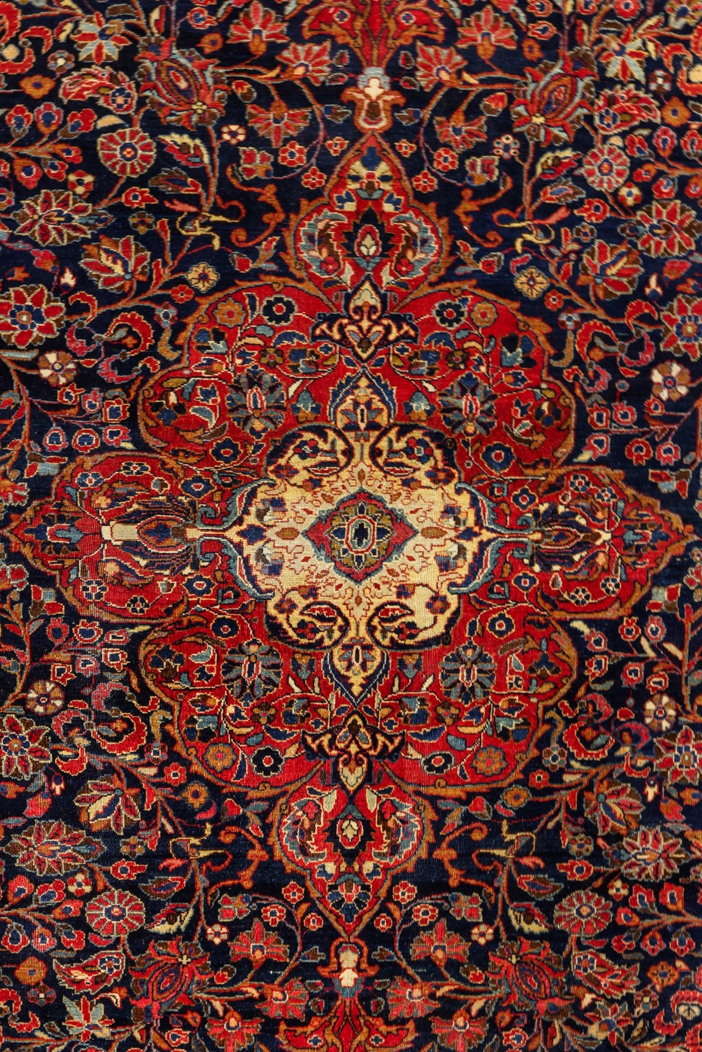 Antique Sarouk Handwoven Traditional Rug, 84378