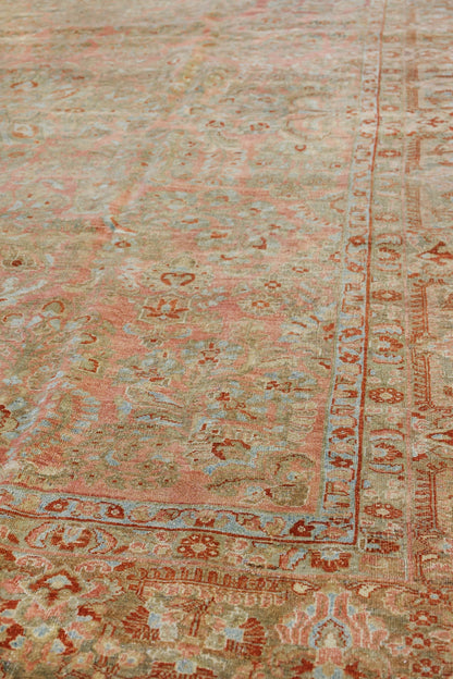 Antique Sarouk Handwoven Traditional Rug, J79455