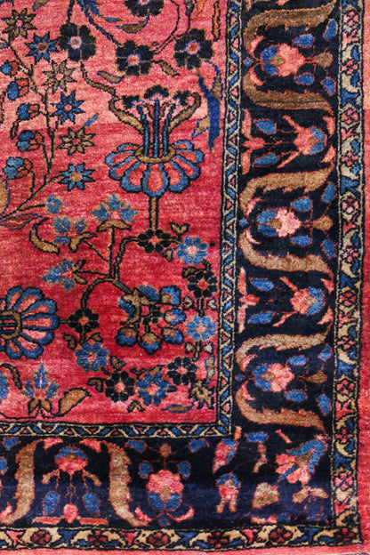 Antique Sarouk Handwoven Traditional Rug, J79885