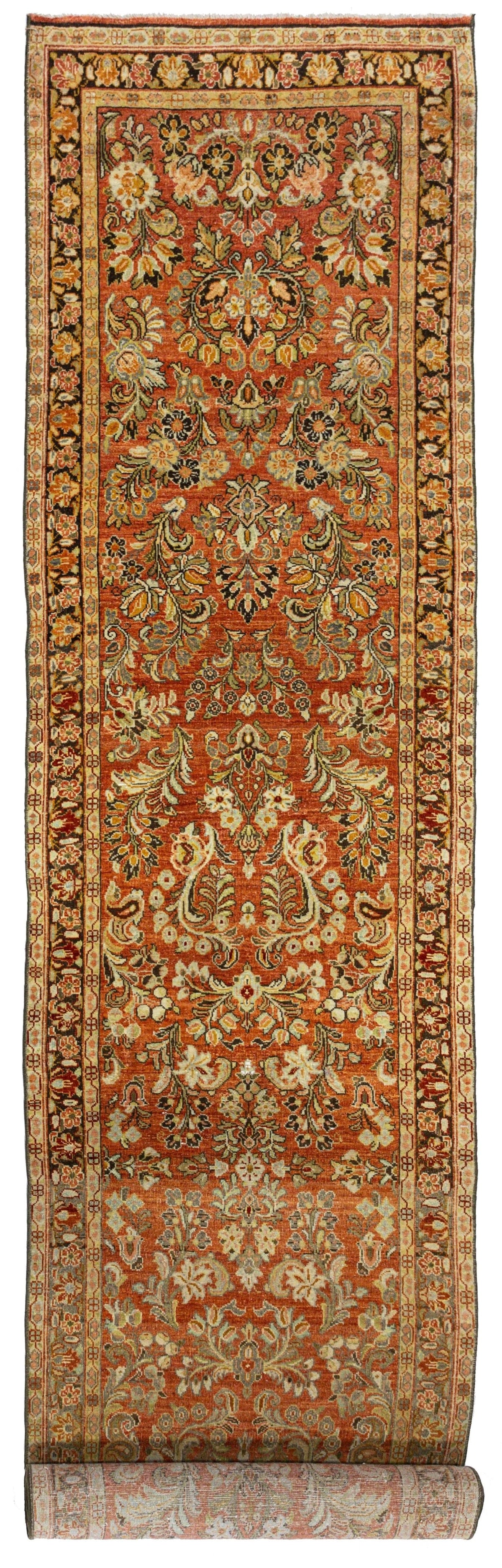 Vintage Sarouk Handwoven Traditional Rug