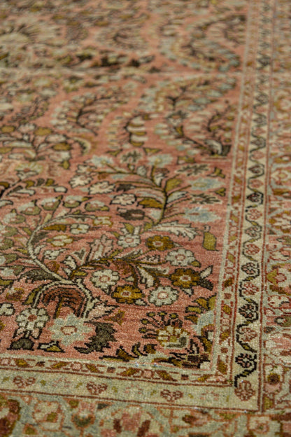 Vintage Sarouk Handwoven Traditional Rug, J86564