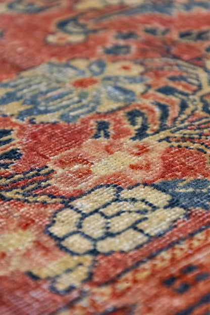 Vintage Sarouk Handwoven Traditional Rug, J89143