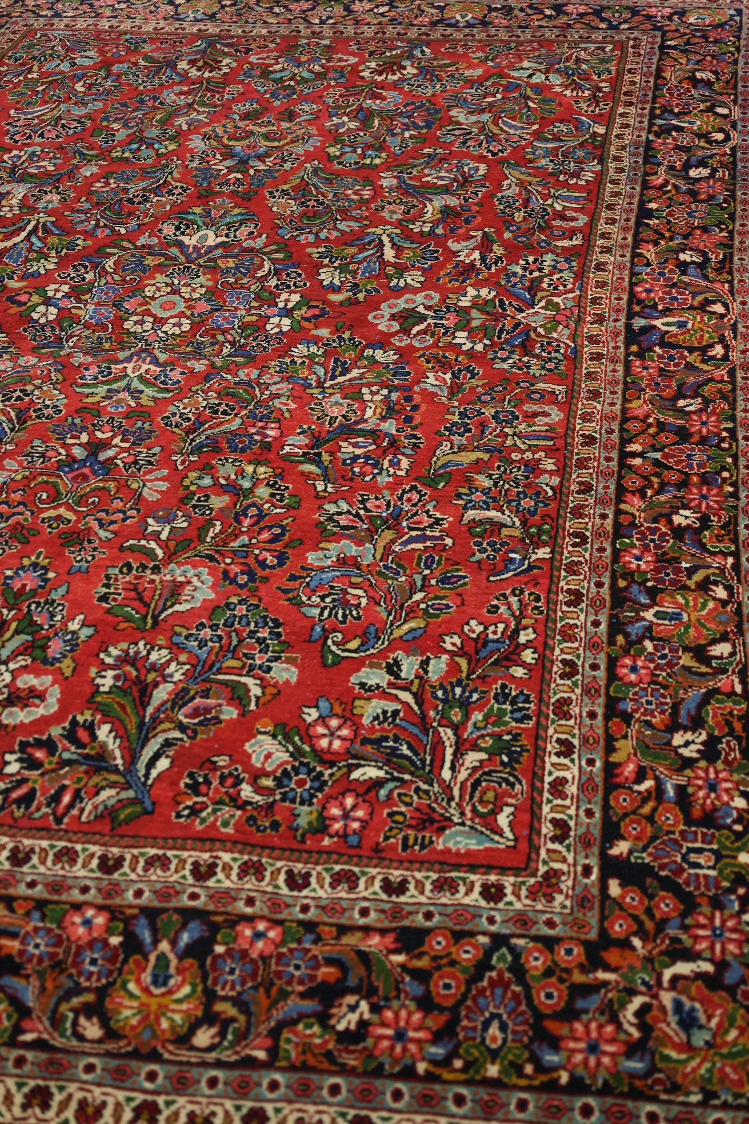 Antique Sarouk Handwoven Traditional Rug, JF8211