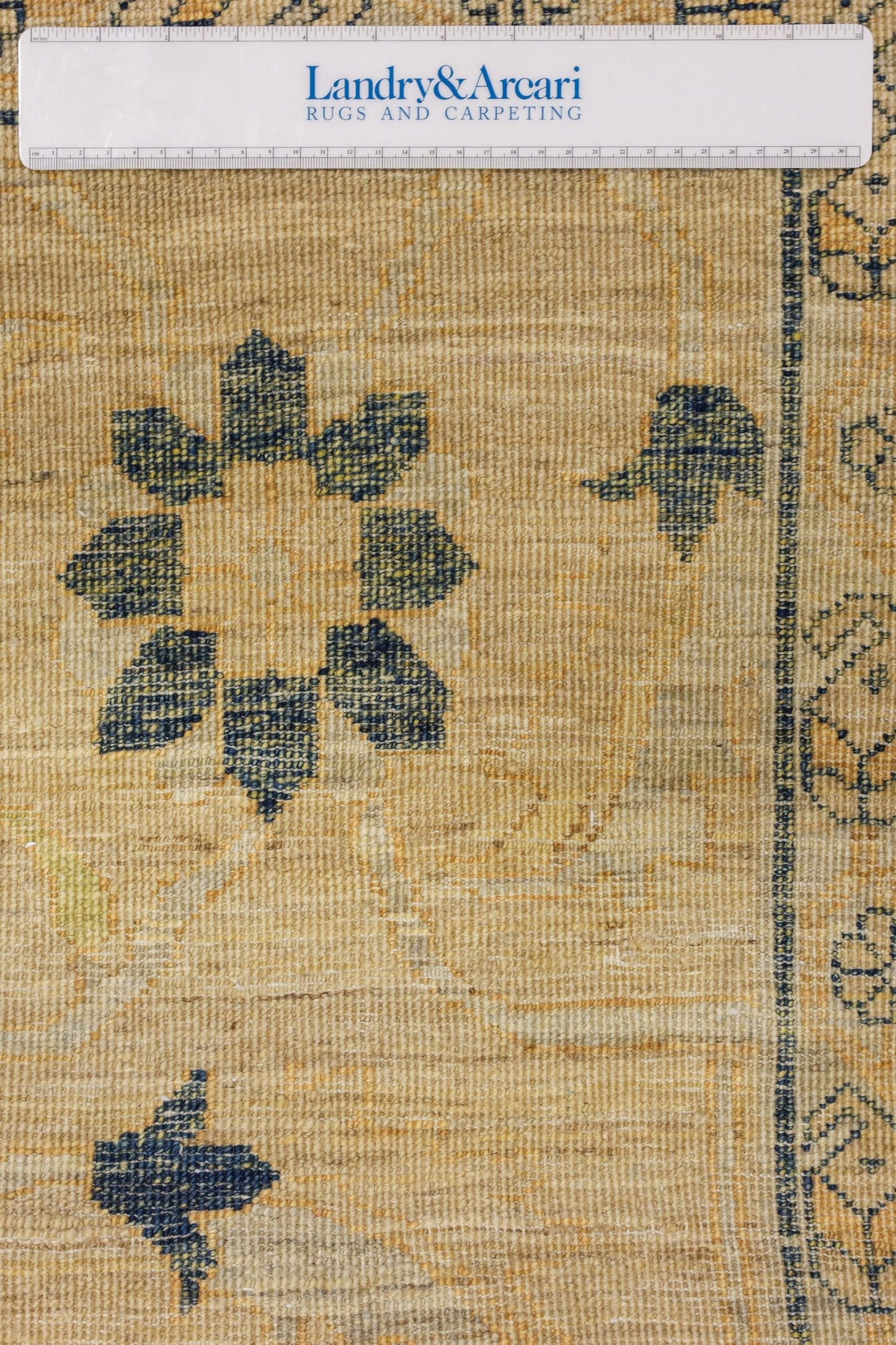 Sultanabad Handwoven Traditional Rug, J80752