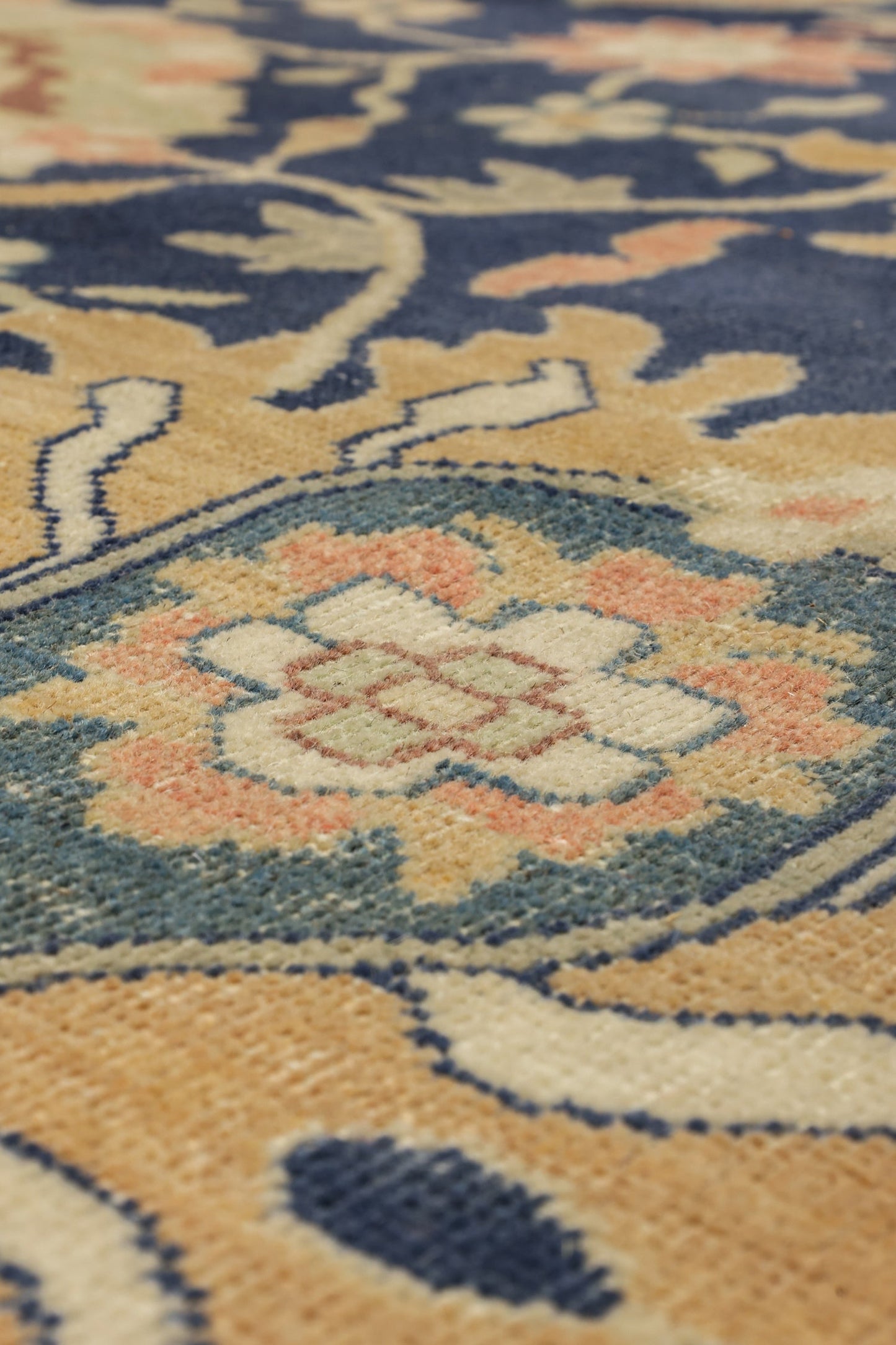 Sultanabad Handwoven Traditional Rug, J81003