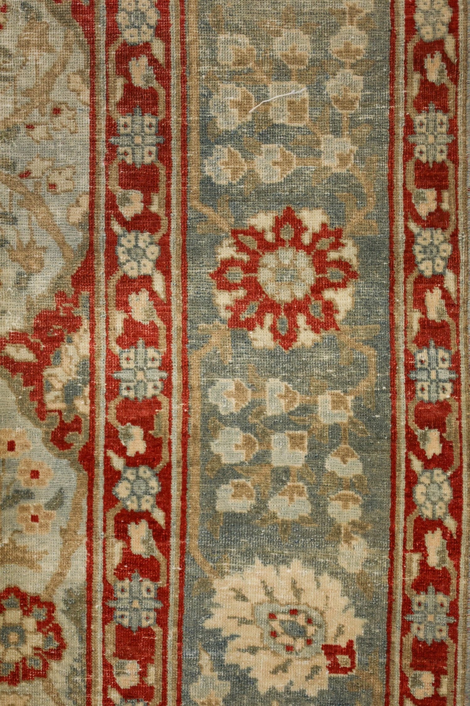 Vintage Tabriz Handwoven Traditional Rug, J67432