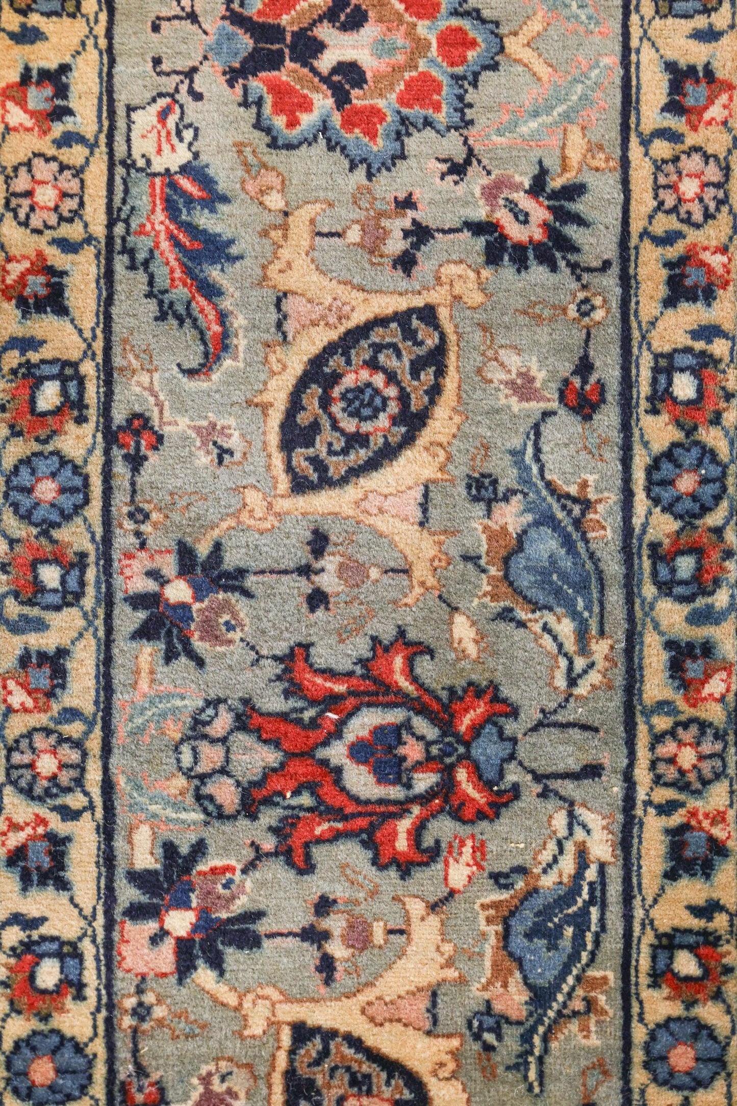 Antique Tabriz Handwoven Traditional Rug, J67488