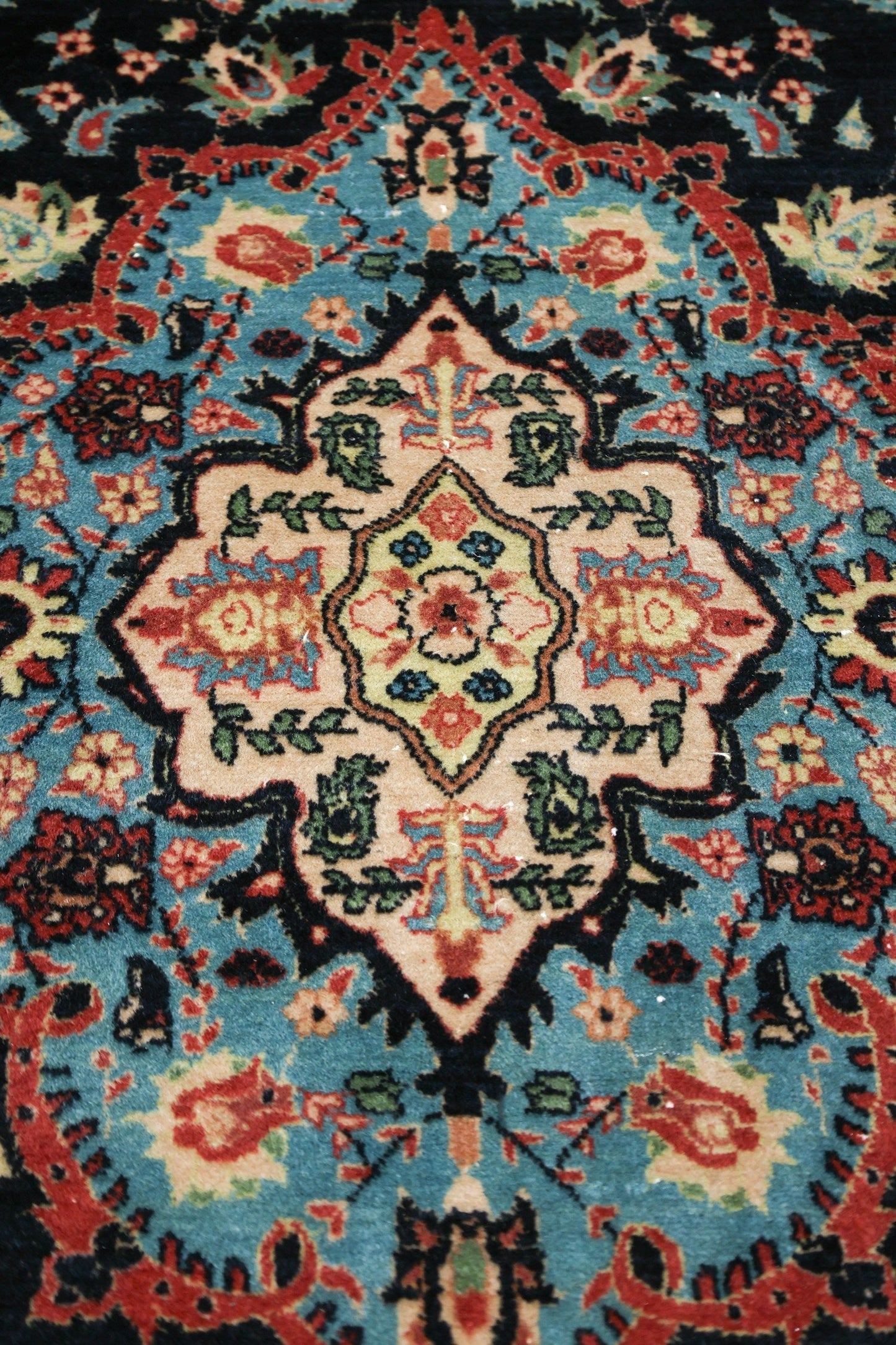 Vintage Tabriz Handwoven Traditional Rug, J75220