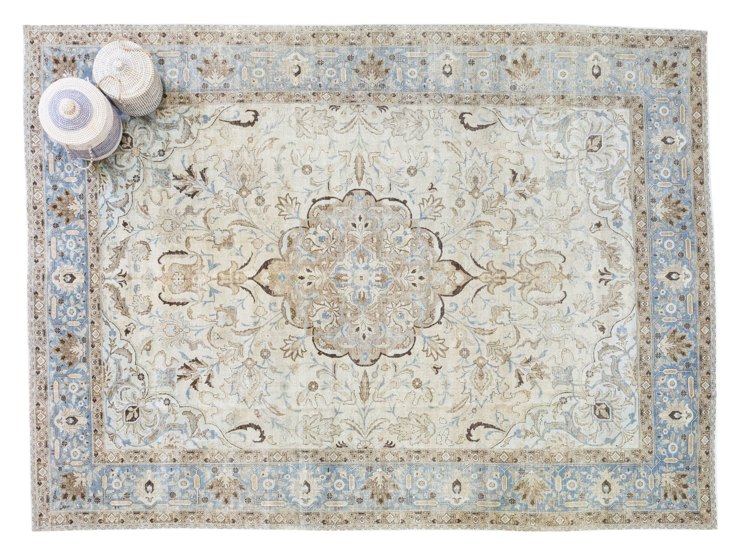 Vintage Tabriz Handwoven Traditional Rug, J79395