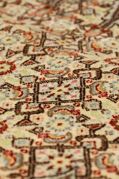 Vintage Tabriz Handwoven Traditional Rug, J79411